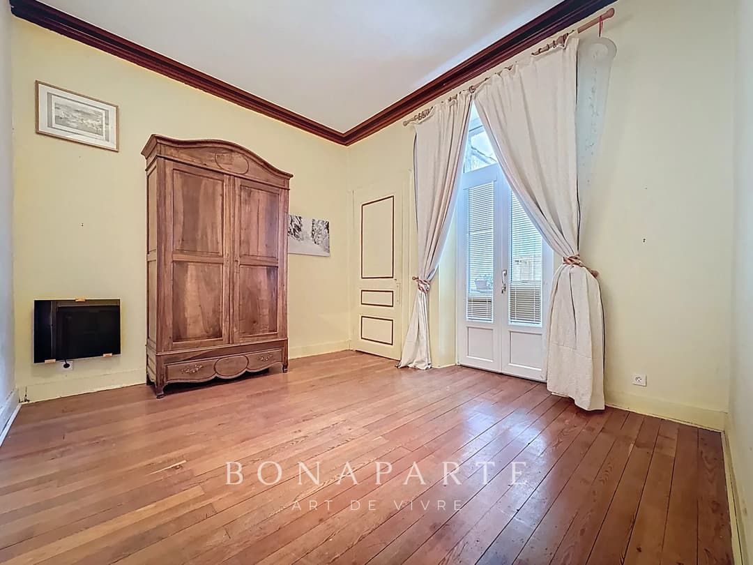 Gex - Appartement de caractère de 192 m² et 246 m² au sol - Photo 10