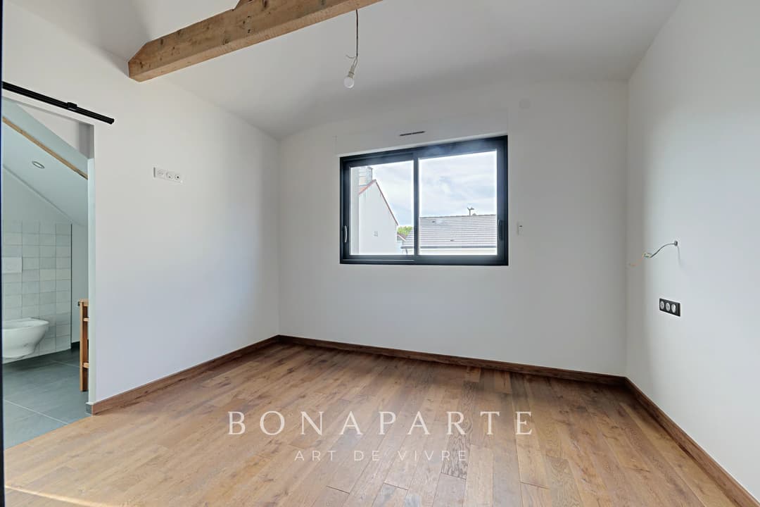 Antony centre – Maison récente de 230 m² avec ascenseur, piscine 8x4 et dépendances sur terrain de 1 150 m² - Photo 22