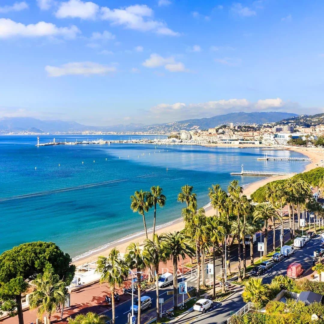 Cannes Centre Appartement 2/3 pièces entre la rue d’Antibes et la Croisette 2 minutes à pied des plages, des - Photo 12