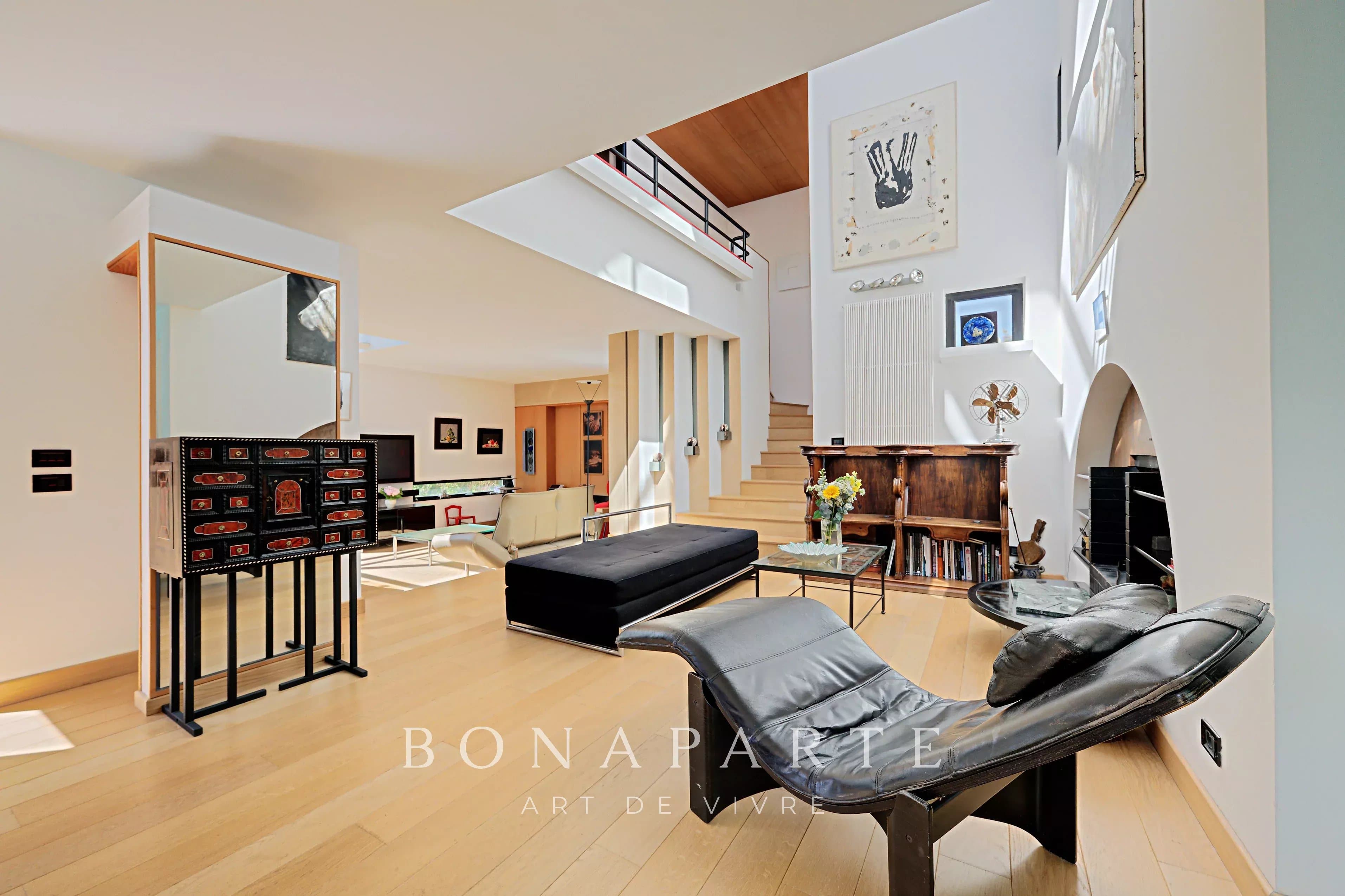 Maison d’architecte – 316 m² habitables – Dépendance indépendante – Piscine intérieure – Sous-sol total – Jardin paysagé de 800 m² - Photo 7