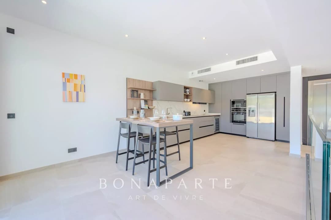 EXCLUSIVITE : Magnifique "villa appartement" en duplex avec tres belle vue mer - Photo 40