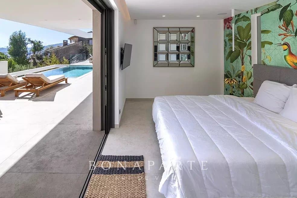 SAINTE-MAXIME - VILLA D'EXCEPTION AVEC PISCINE - Photo 6