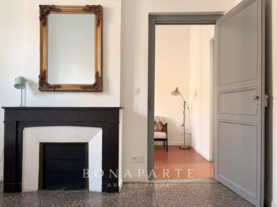 Immeuble Nîmes – Adresse de prestige en centre-ville - Photo 3