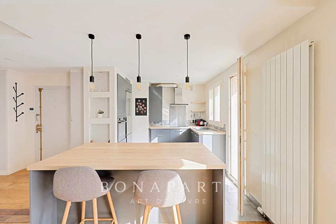 Trois pièces traversant avec balcons - Photo 5