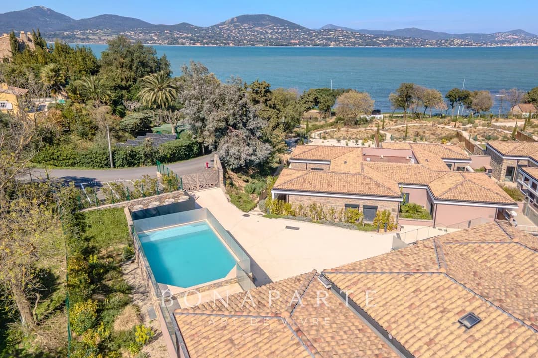 EXCLUSIVITE : Magnifique "villa appartement" en duplex avec tres belle vue mer - Photo 6