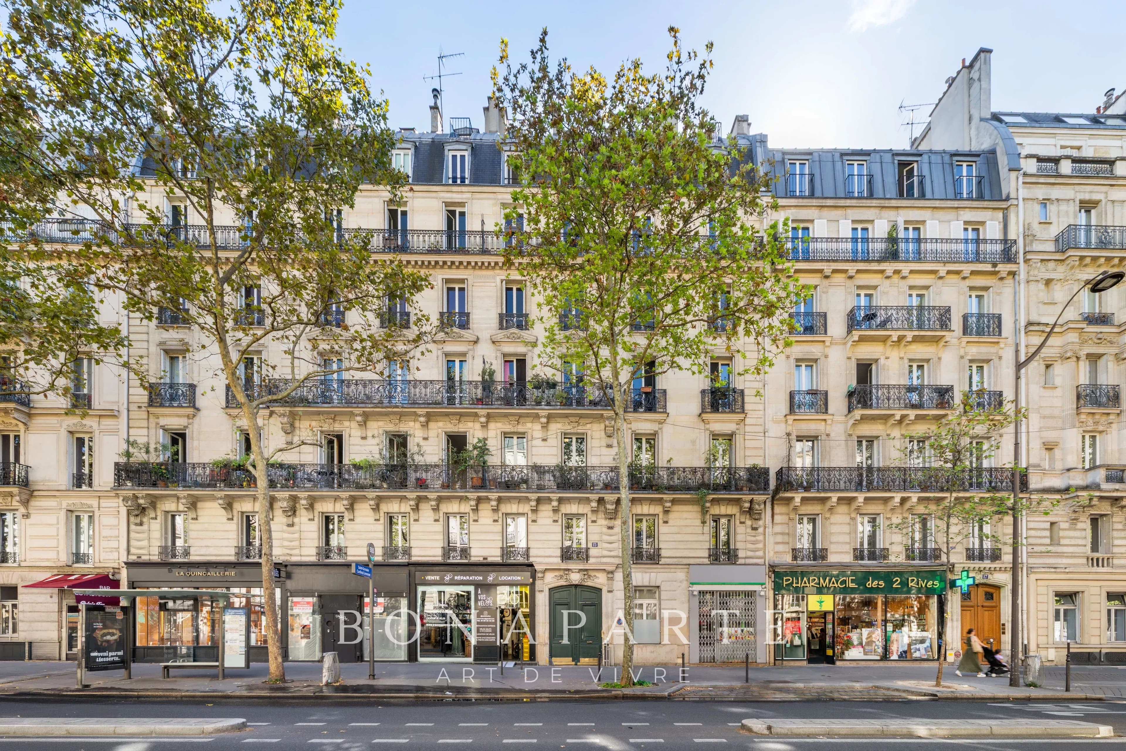 PARIS 5e – BOULEVARD SAINT-GERMAIN - Photo 11