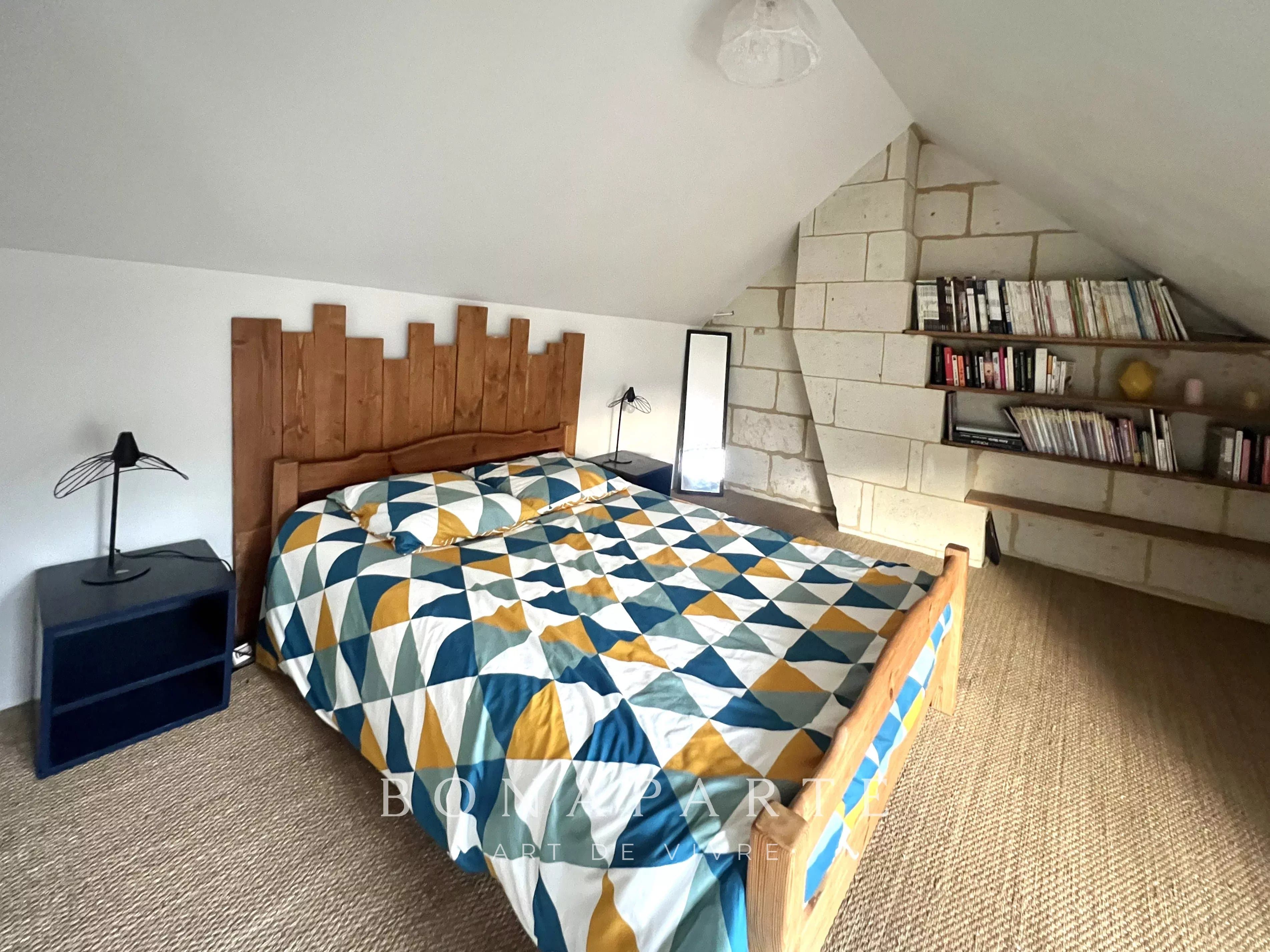 DISTRÉ - MAISON FAMILIALE DE 209 M² / 6 CHAMBRES POSSIBLES - RENOVATION RECENTE - Photo 18