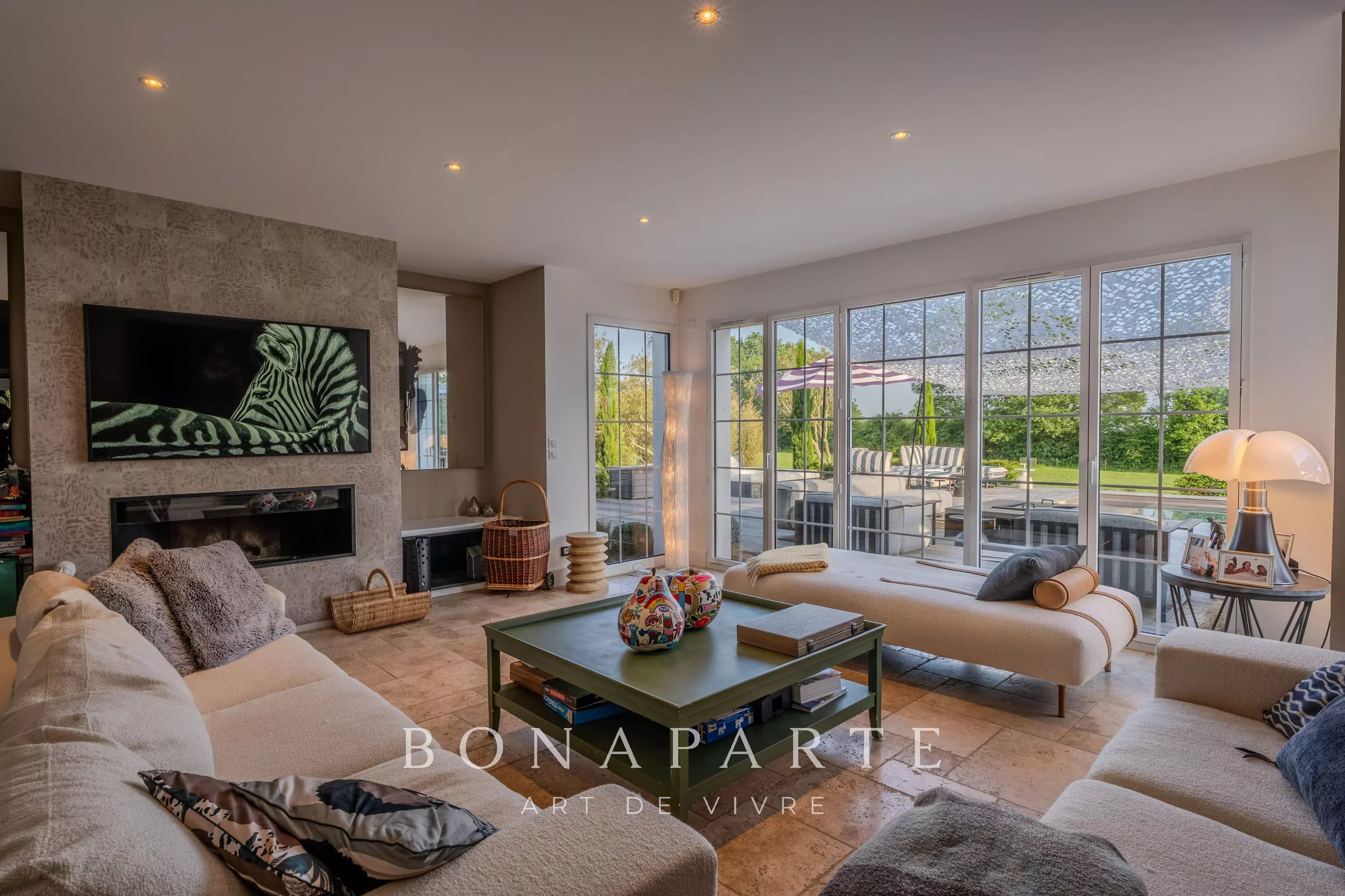 TOUQUES – PROPRIÉTÉ CONTEMPORAINE EXCEPTIONNELLE AUX PORTES DE DEAUVILLE - Photo 10