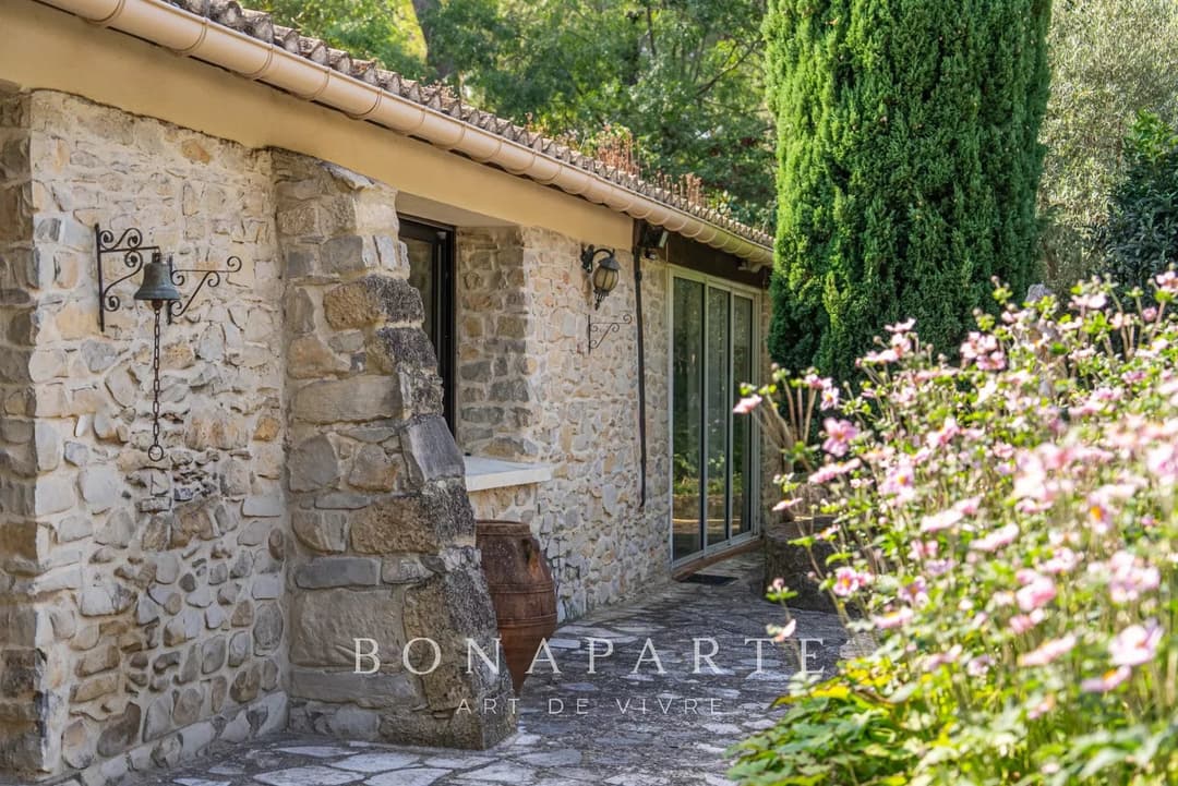 Bergerie 235m² avec piscine - Nîmes - Photo 17
