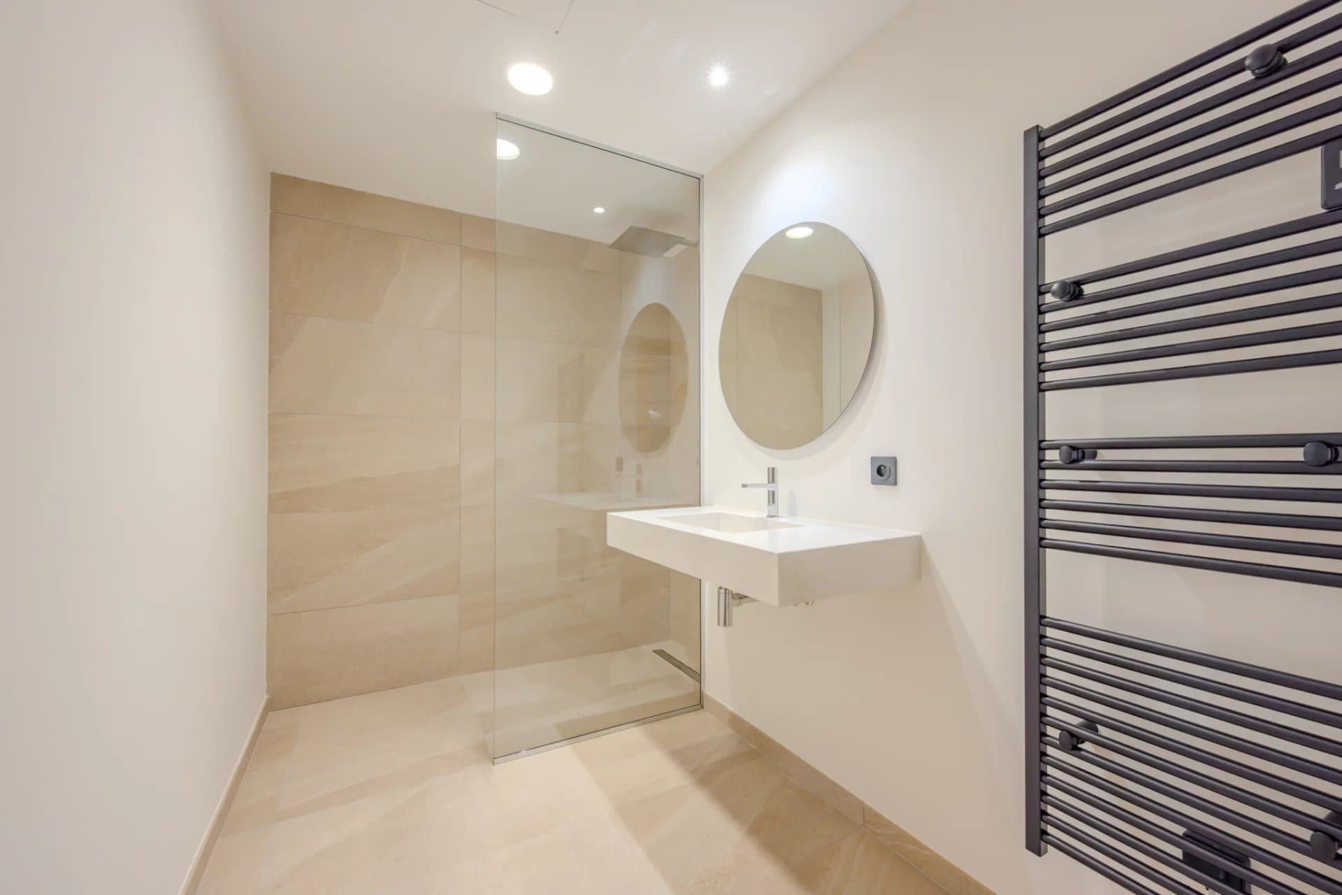 EXCLUSIVITE : Magnifique "villa appartement" en duplex avec très belle vue mer - Photo 29