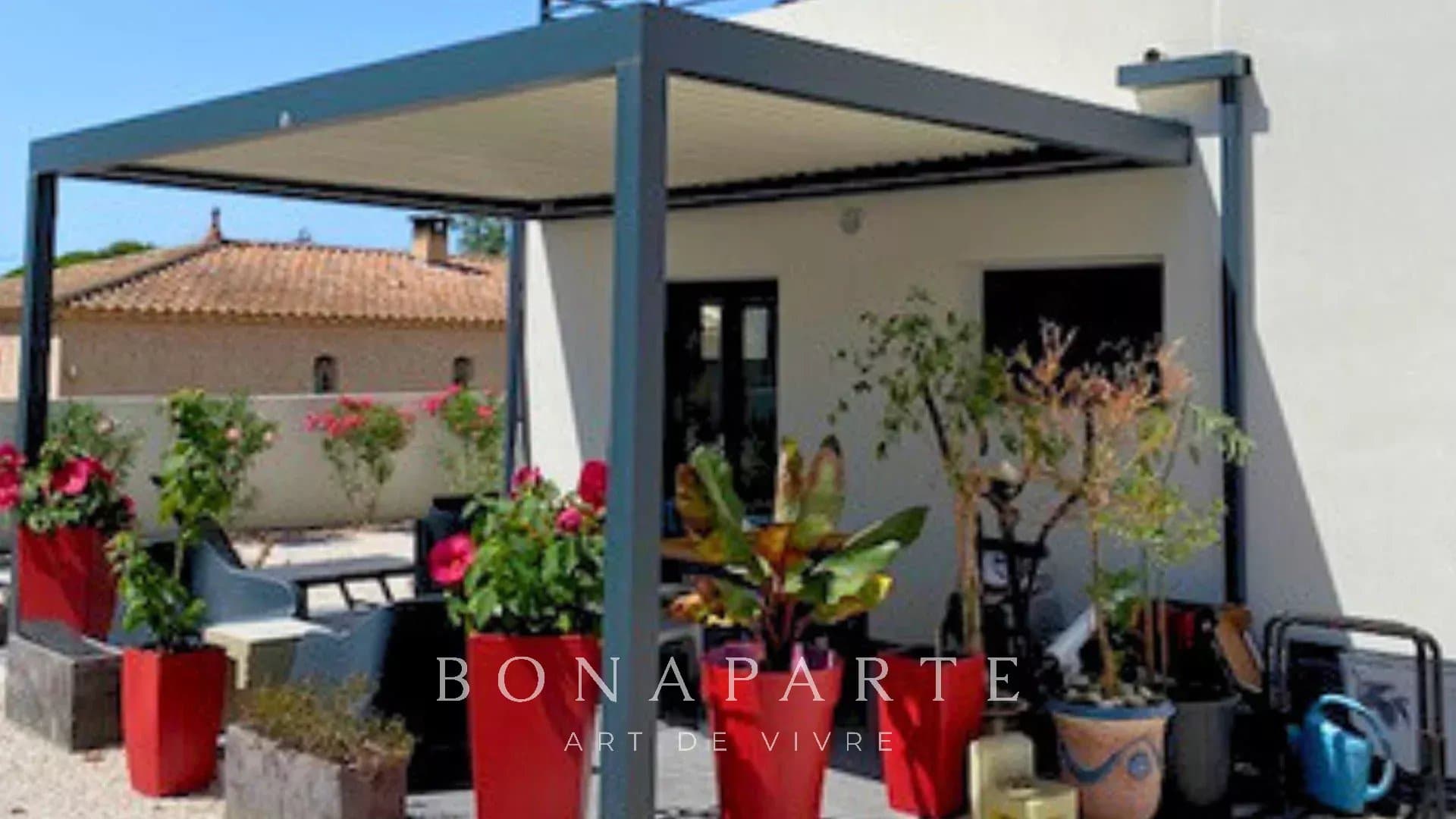 AGDE - 800 meters from the sea, a confidential address in the heart of Grau d'Agde