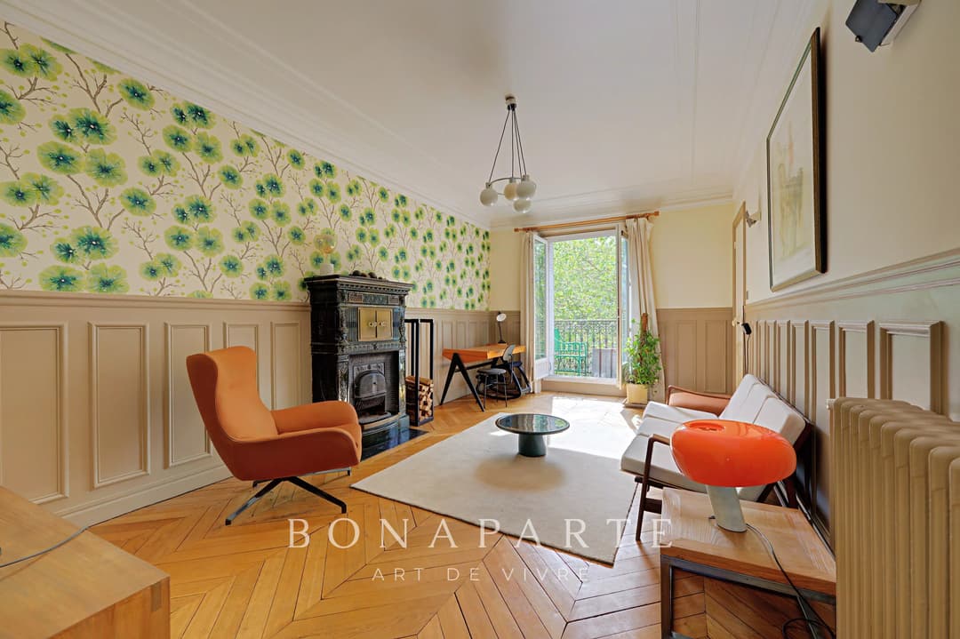 Paris 14e – Haussmannien, étage élevé avec ascenseur, balcon et vue dégagée - Photo 4