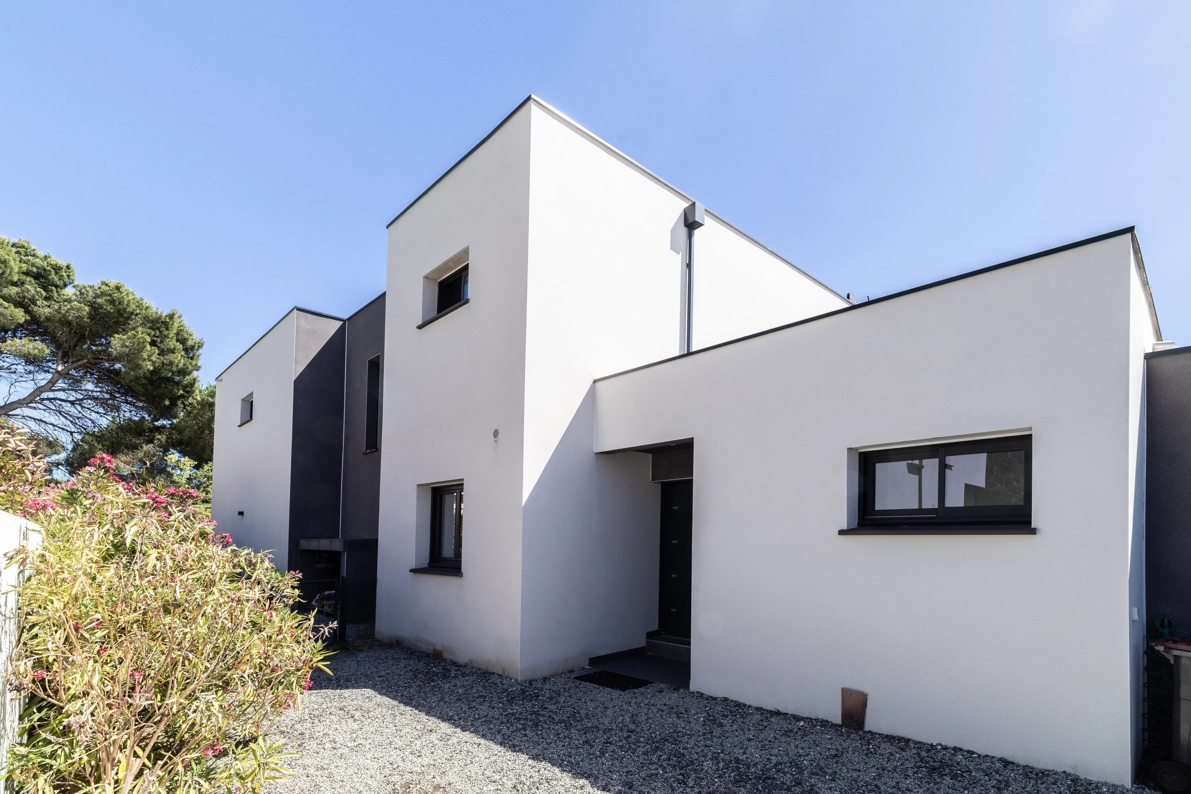Villa de prestige 4 chambres avec dépendance – 800 m de la mer – Grau d'Agde - Photo 1