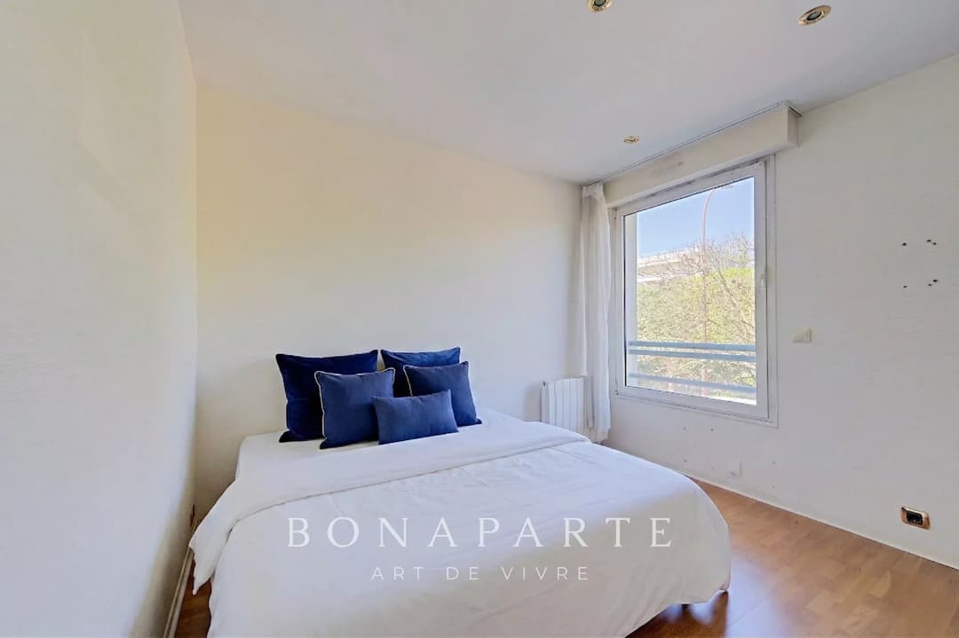 SAINT-CLOUD – CŒUR DE VILLE, ENTRE MARCHÉ ET PARC - Photo 15