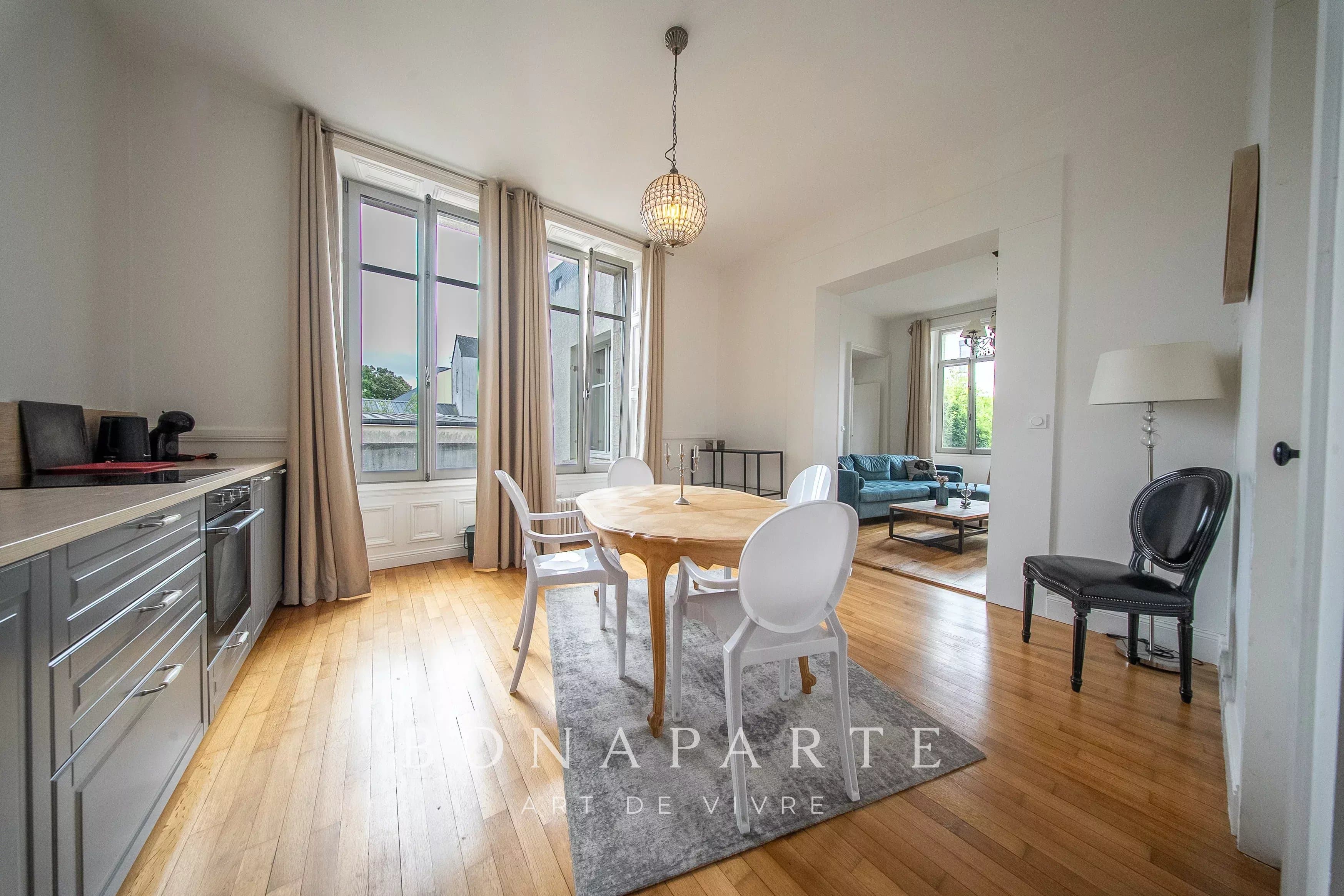 AURAY HYPER-CENTRE – MAISON DE MAÎTRE XIXE – 310 M² – TERRAIN 1 200 M² – INVESTISSEMENT LOCATIF - Photo 11