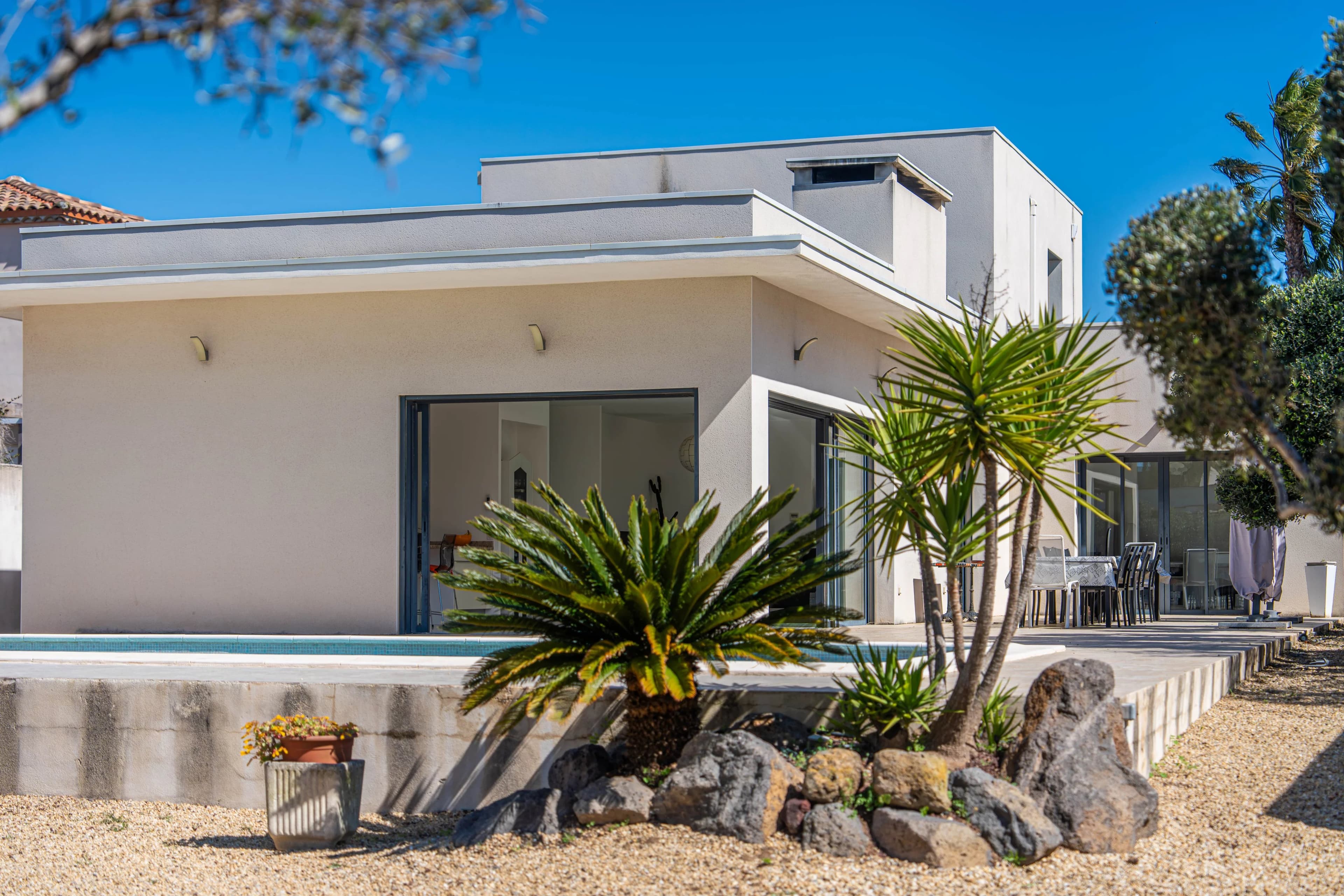 Villa contemporaine avec piscine à 700 m de la mer – 5 chambres et studio indépendant au Le Grau d’Agde - Photo 2