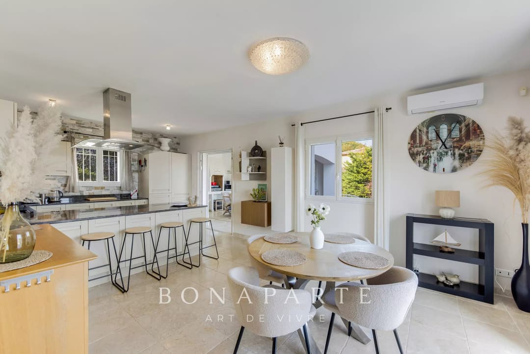 EXCLUSIVITE : Villa vue mer panoramique - Photo 10