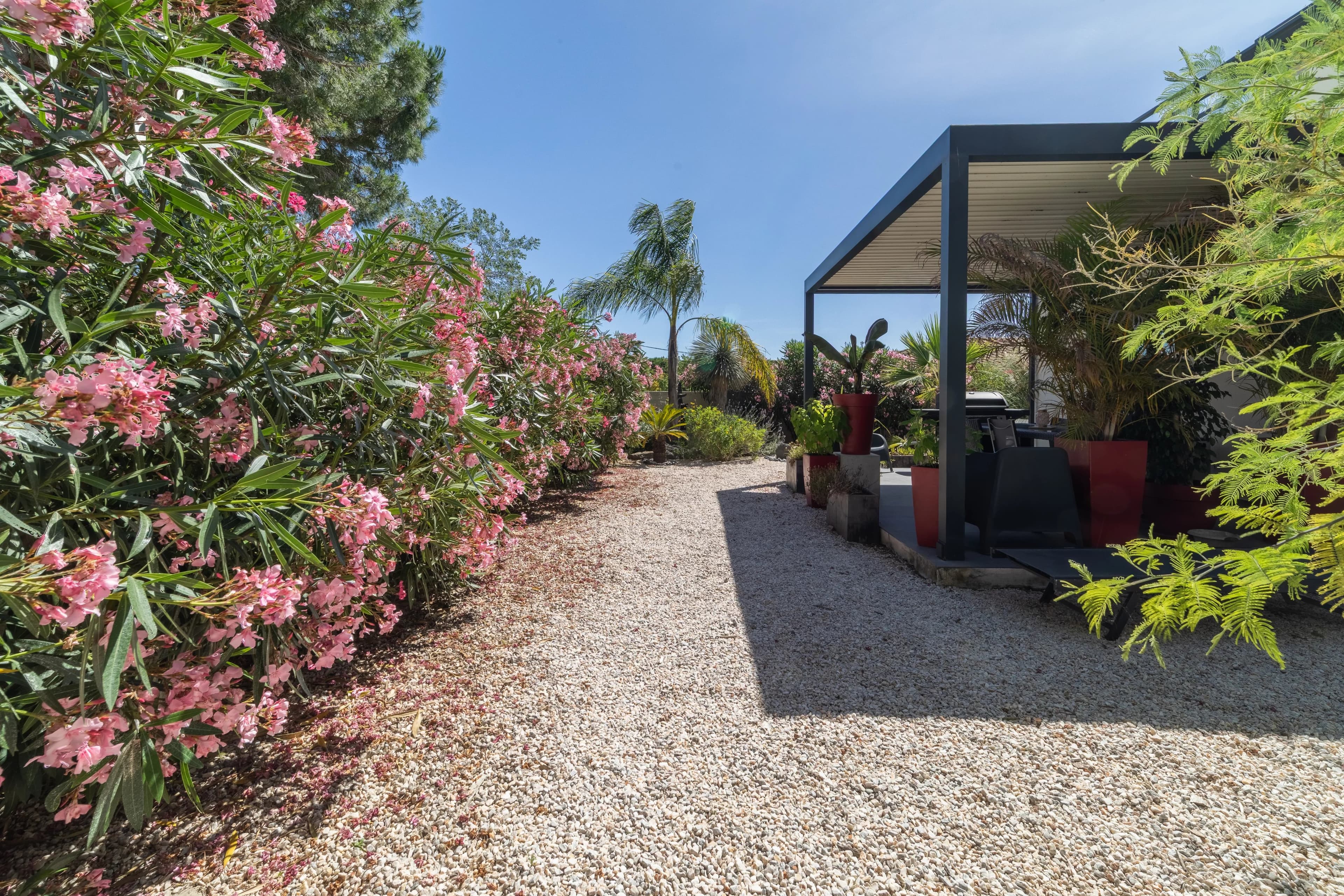 Villa de prestige 4 chambres avec dépendance – 800 m de la mer – Grau d'Agde - Photo 3