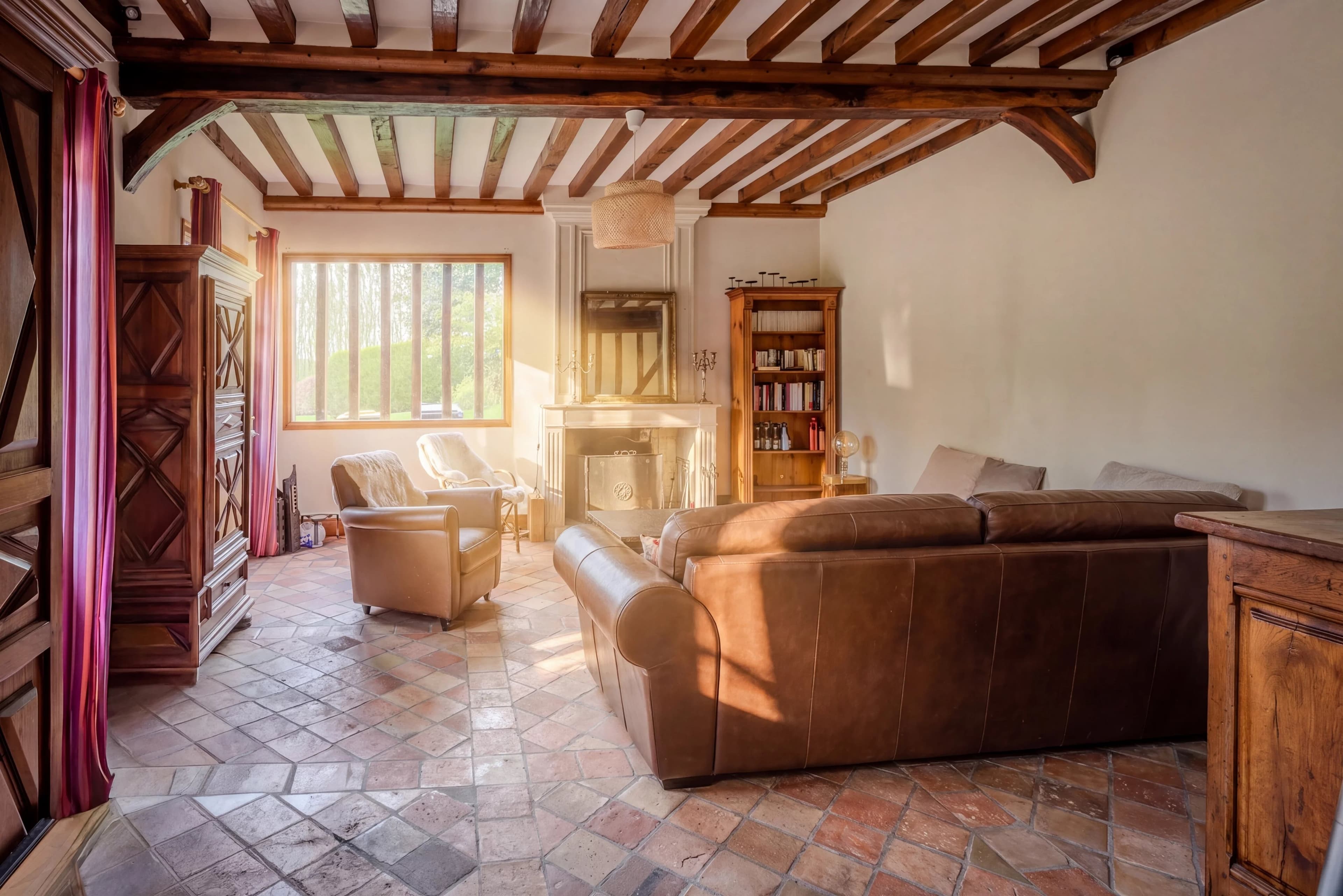 DOMAINE DE 1 HECTARE AVEC RIVIÈRE, MOULIN ET MAISONS À COLOMBAGES - Photo 10