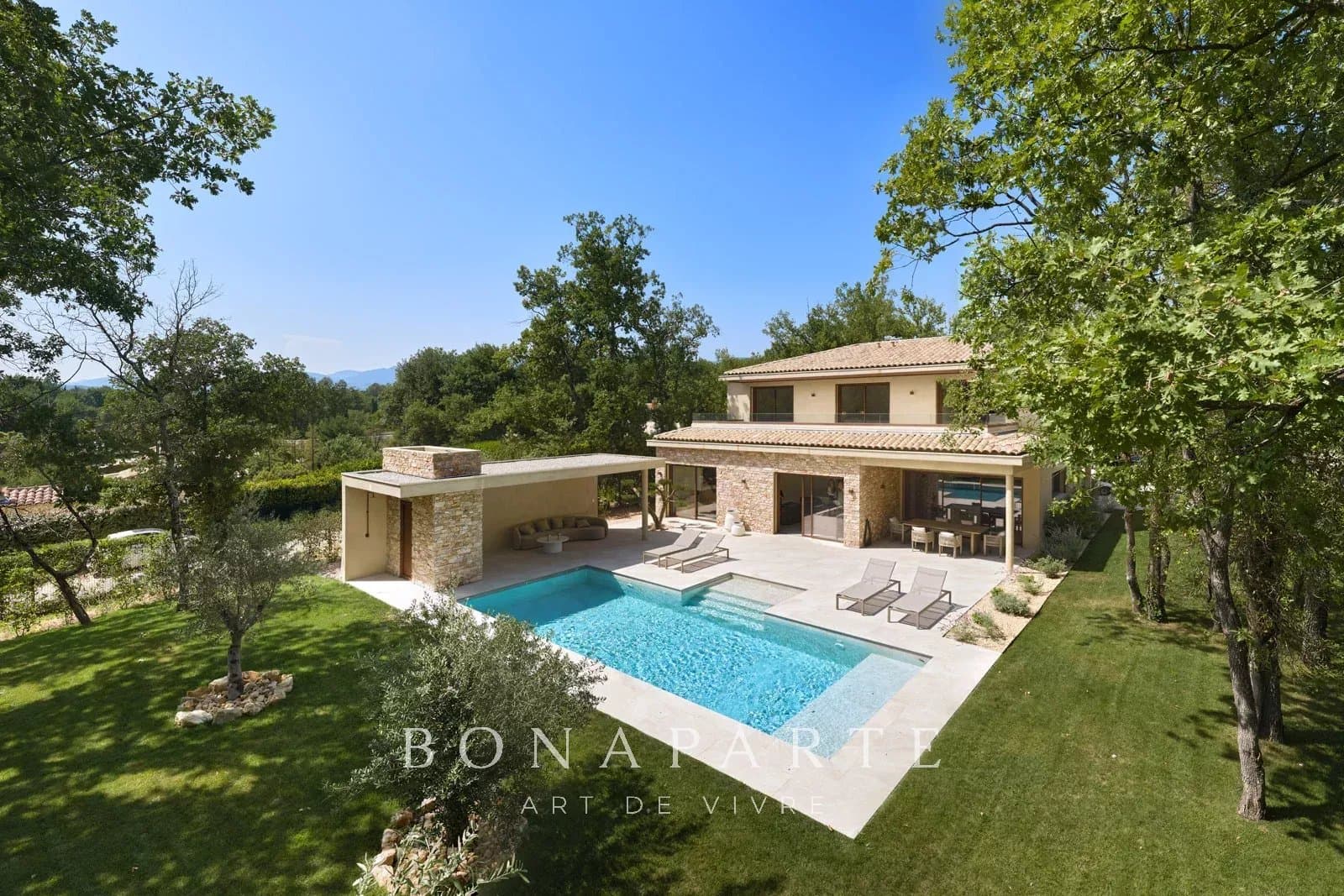TERRE BLANCHE – VILLA CONTEMPORAINE NEUVE DE 238 M² - Photo 1