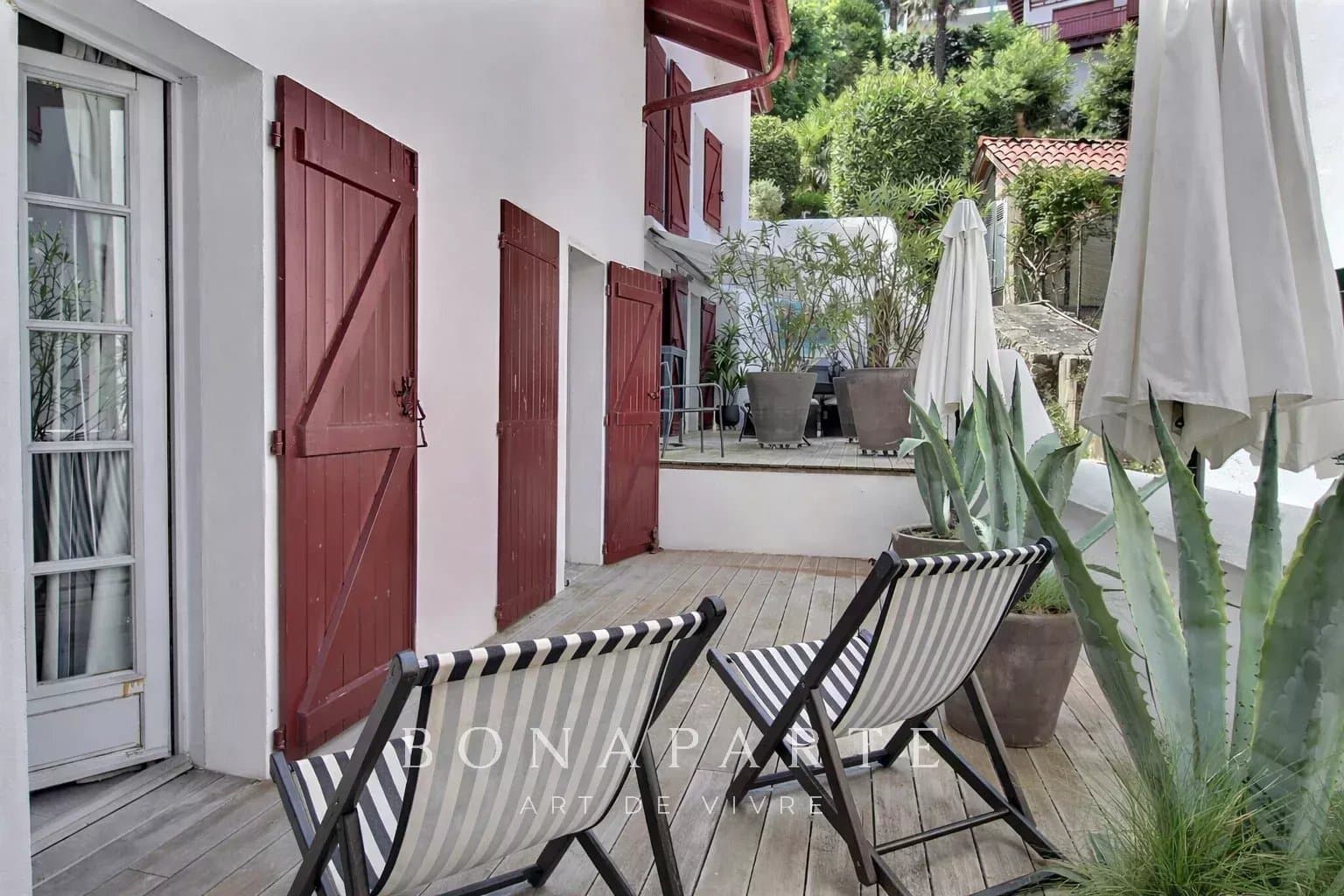 CIBOURE - BEL APPARTEMENT - TERRASSE ET GARAGE - Photo 7