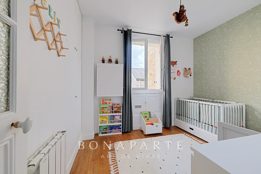 Trois pièces traversant entièrement rénové par architecte - Photo 16