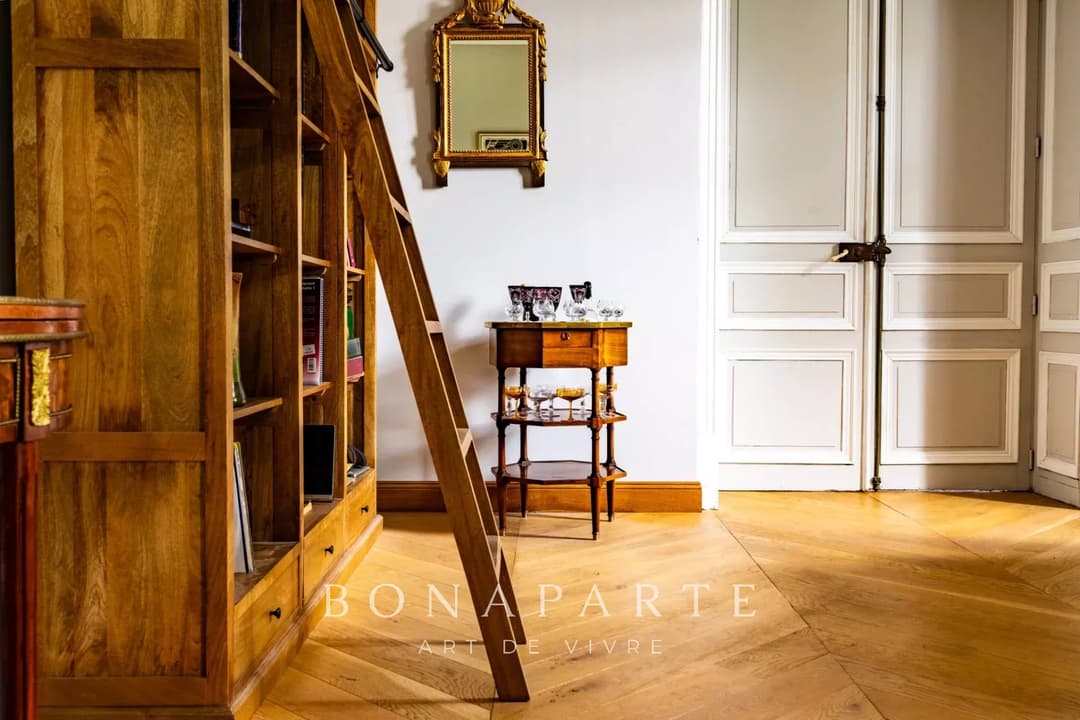 Charme et Art de Vivre à la Française : magnifique Maison de Maître en plein cœur de village - Photo 5