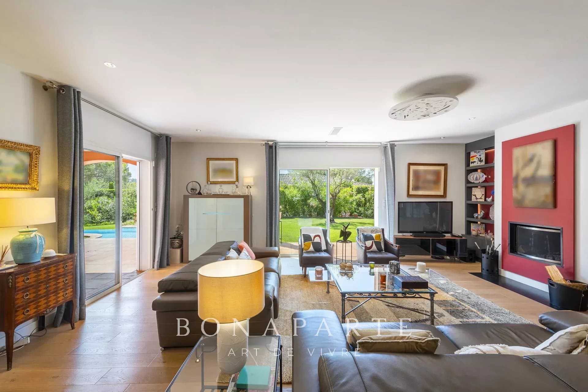 Située dans un secteur demandé, belle villa néoprovençale aux prestations soignées - Photo 5