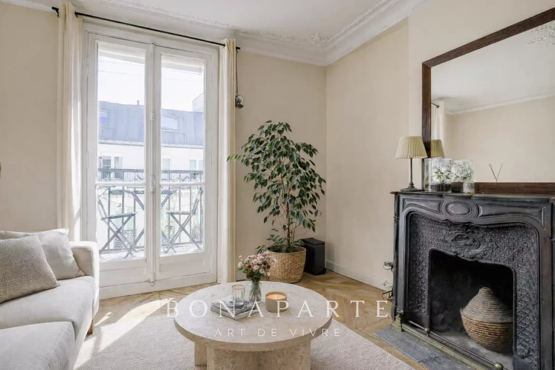 Charmant 3 pièces - Faubourg Saint-Honoré - Photo 3