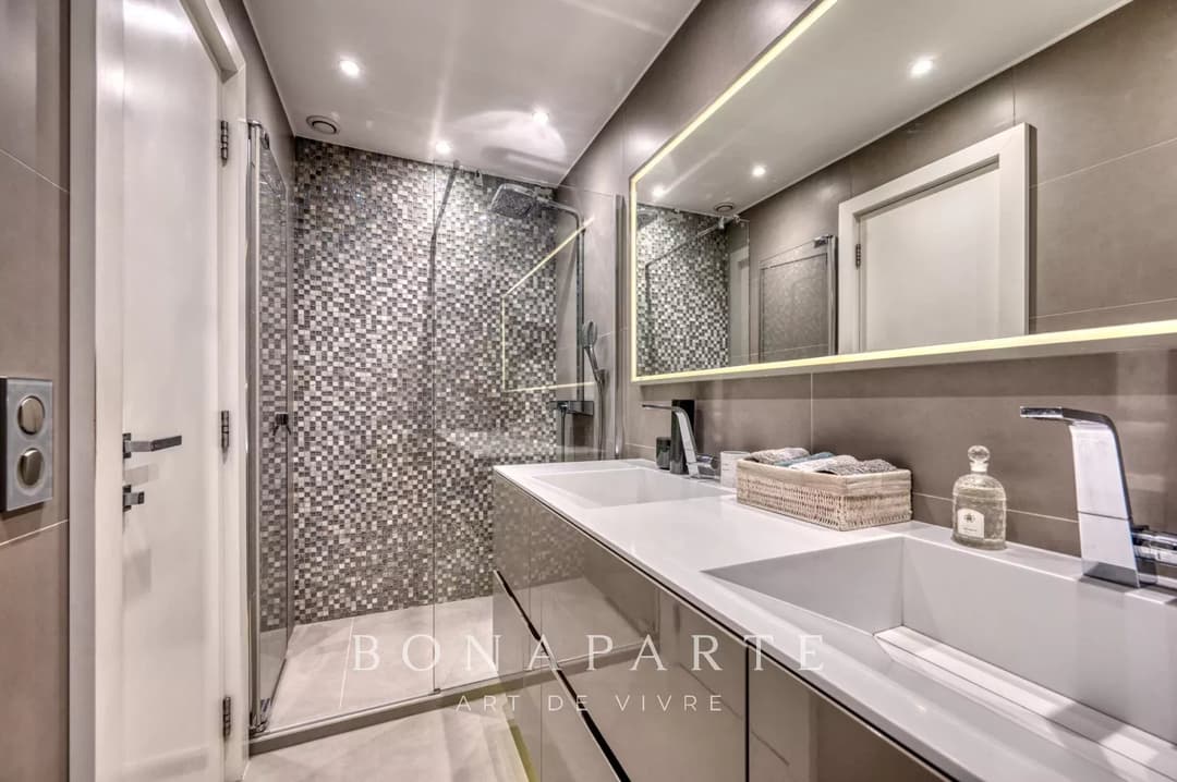 PARIS / 16e ARRONDISSEMENT - APPARTEMENT 4 PIECES ÉLÉGANT - PROCHE DE L'ARC DE TRIOMPHE - Photo 10