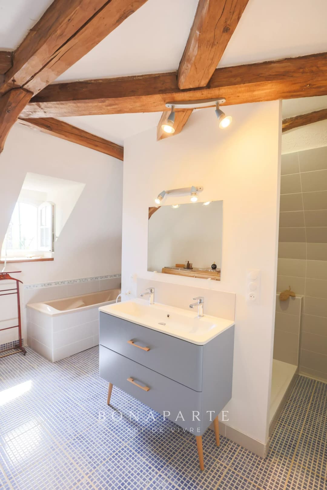 CORNÉ – MAISON DE MAÎTRE AUTHENTIQUE – LA DOUCEUR D’UN ART DE VIVRE - Photo 20