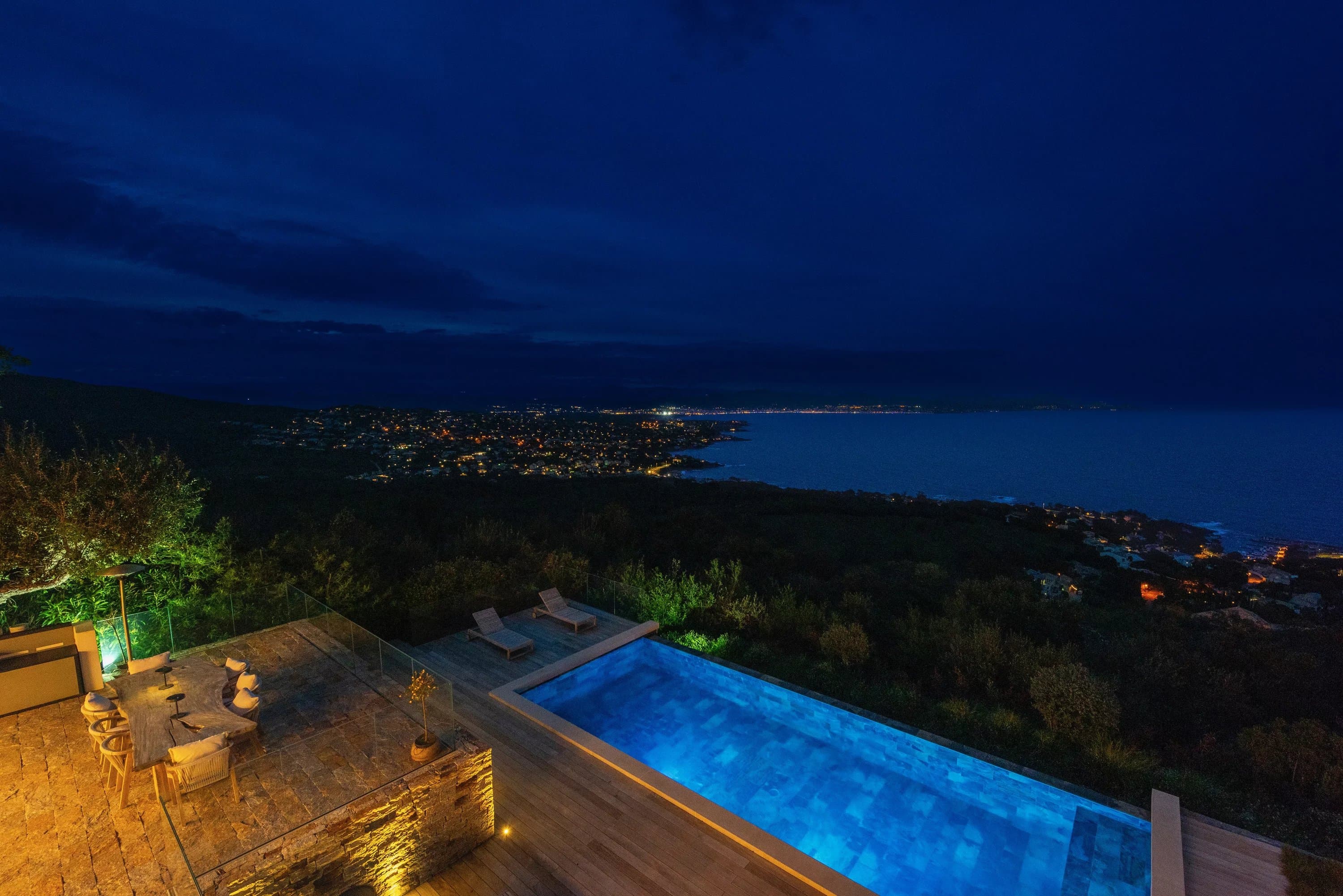 VILLA CONTEMPORAINE VUE MER PANORAMIQUE - Photo 9