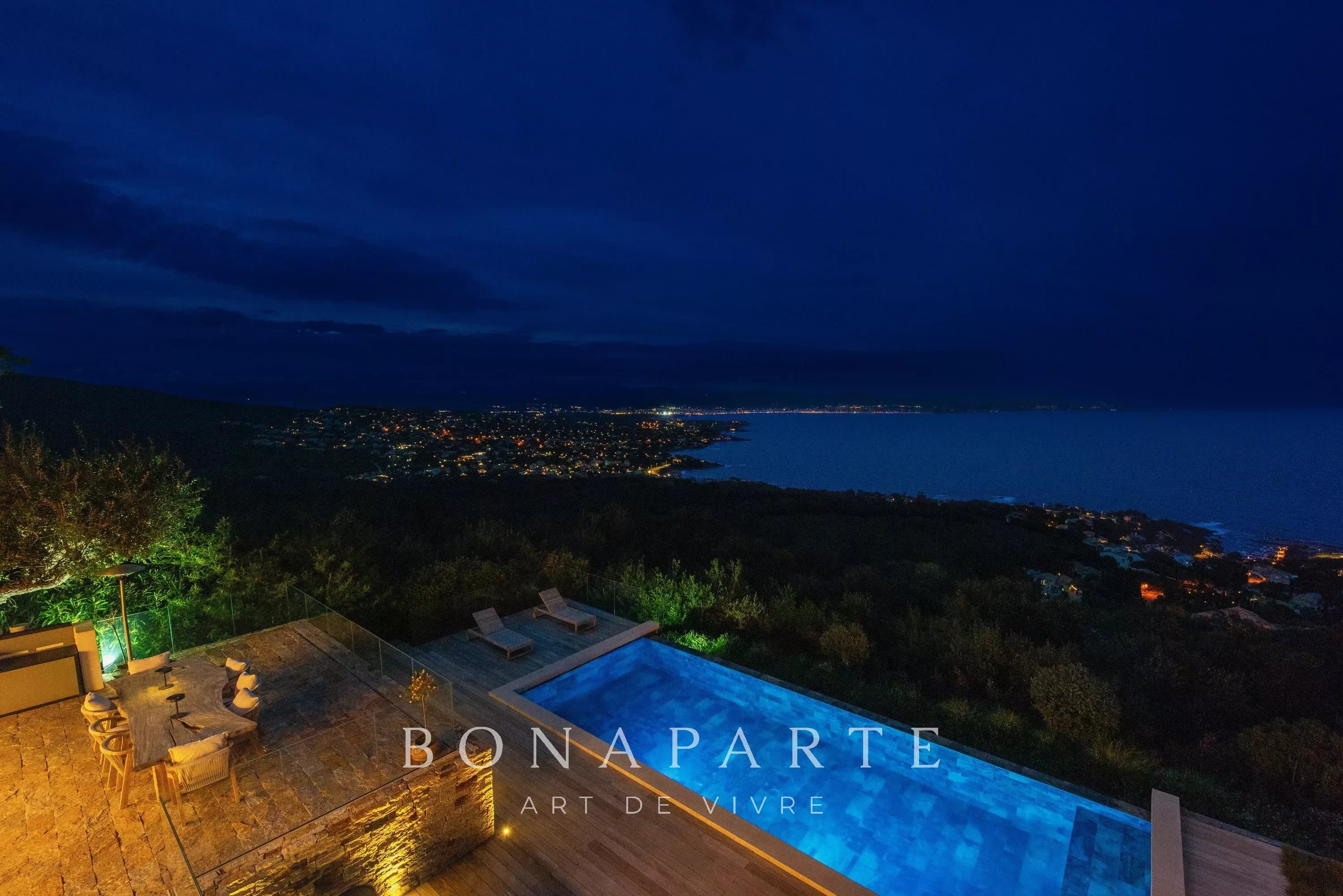 VILLA CONTEMPORAINE VUE MER PANORAMIQUE - Photo 4