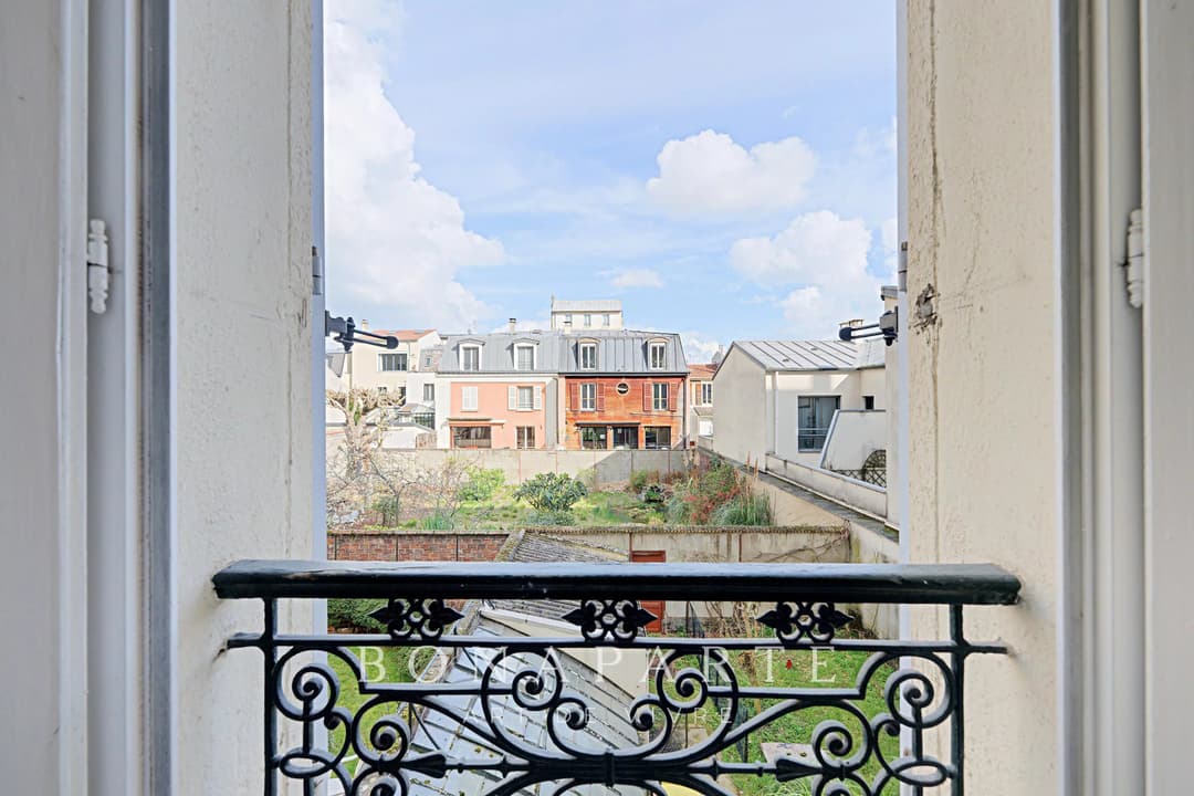 Trois pièces traversant entièrement rénové par architecte - Photo 15