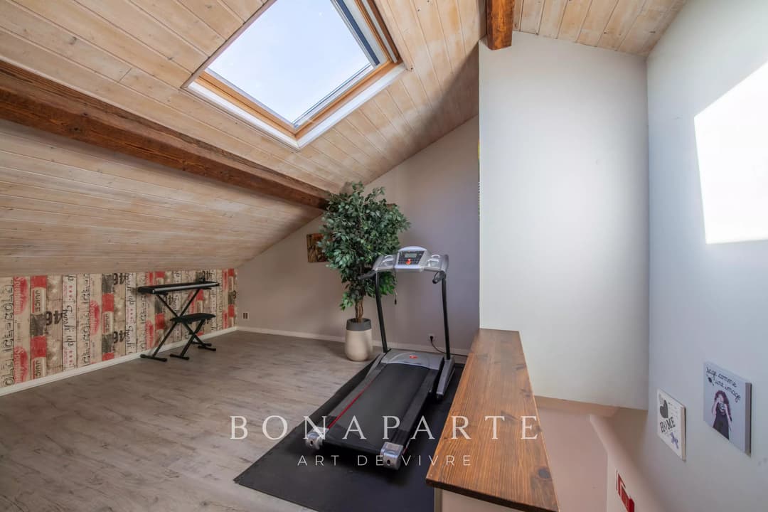 ROANNE - BEL APPARTEMENT LUMINEUX / 3 CHAMBRES - TERRASSE ET CAVE - Photo 11