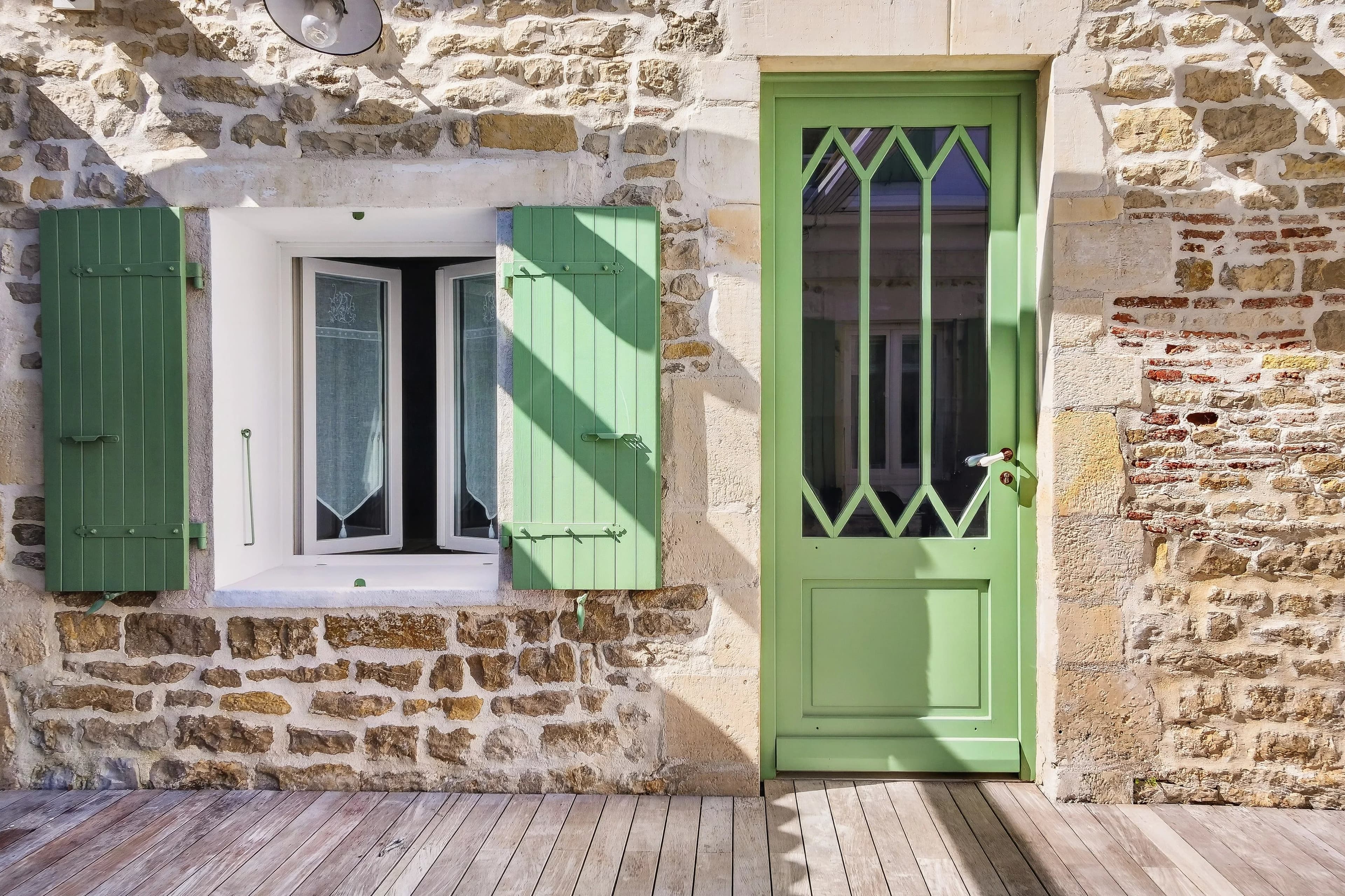 LA FLOTTE EN RÉ – UNE ADRESSE CONFIDENTIELLE À DEUX PAS DU PORT - Photo 1