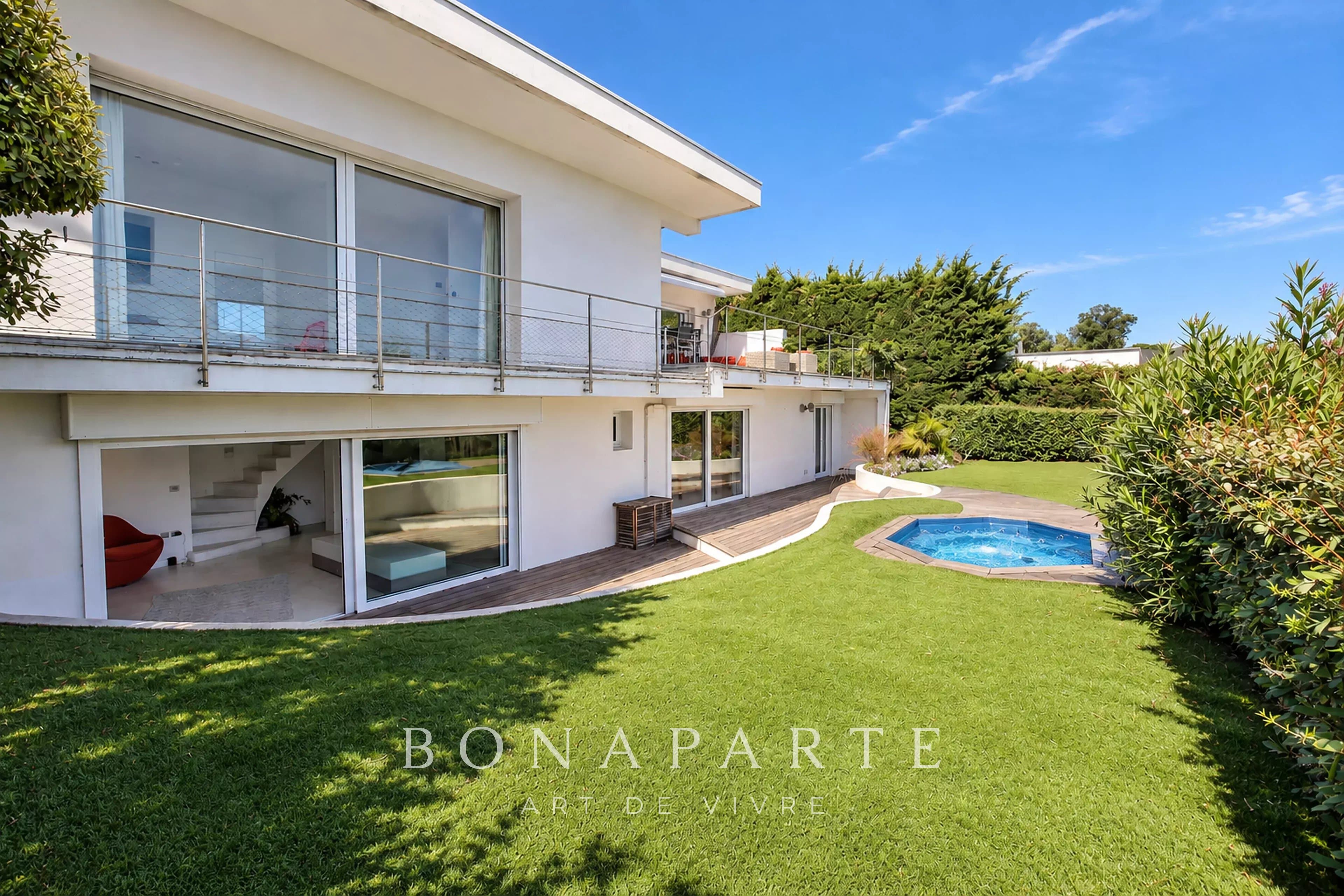 RAMATUELLE - DOMAINE DE L'ESCALET - VILLA CONTEMPORAINE À 150 M DE LA PLAGE - Photo 11