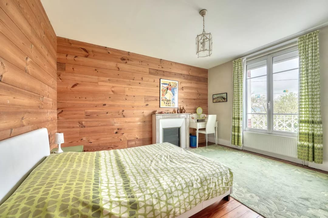 Maison de maître en meulière – 264 m² – Parc arboré de 1 440 m² à 40 min de Paris - Photo 16