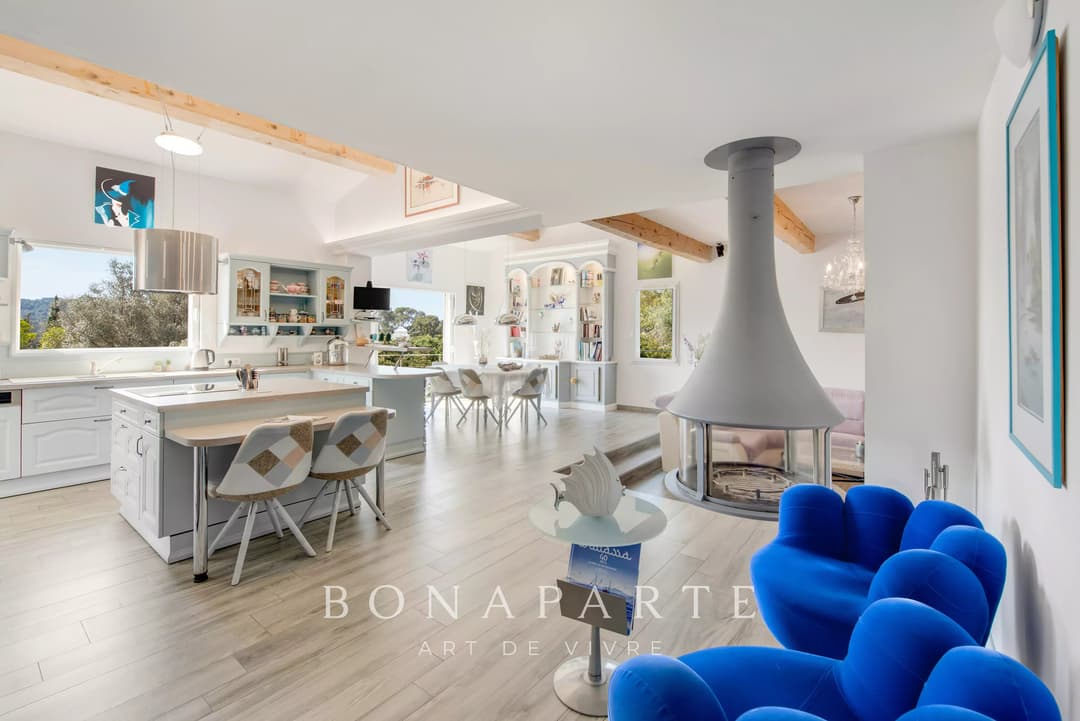 Saint-Raphaël - Superbe villa rénovée avec piscine - Photo 4