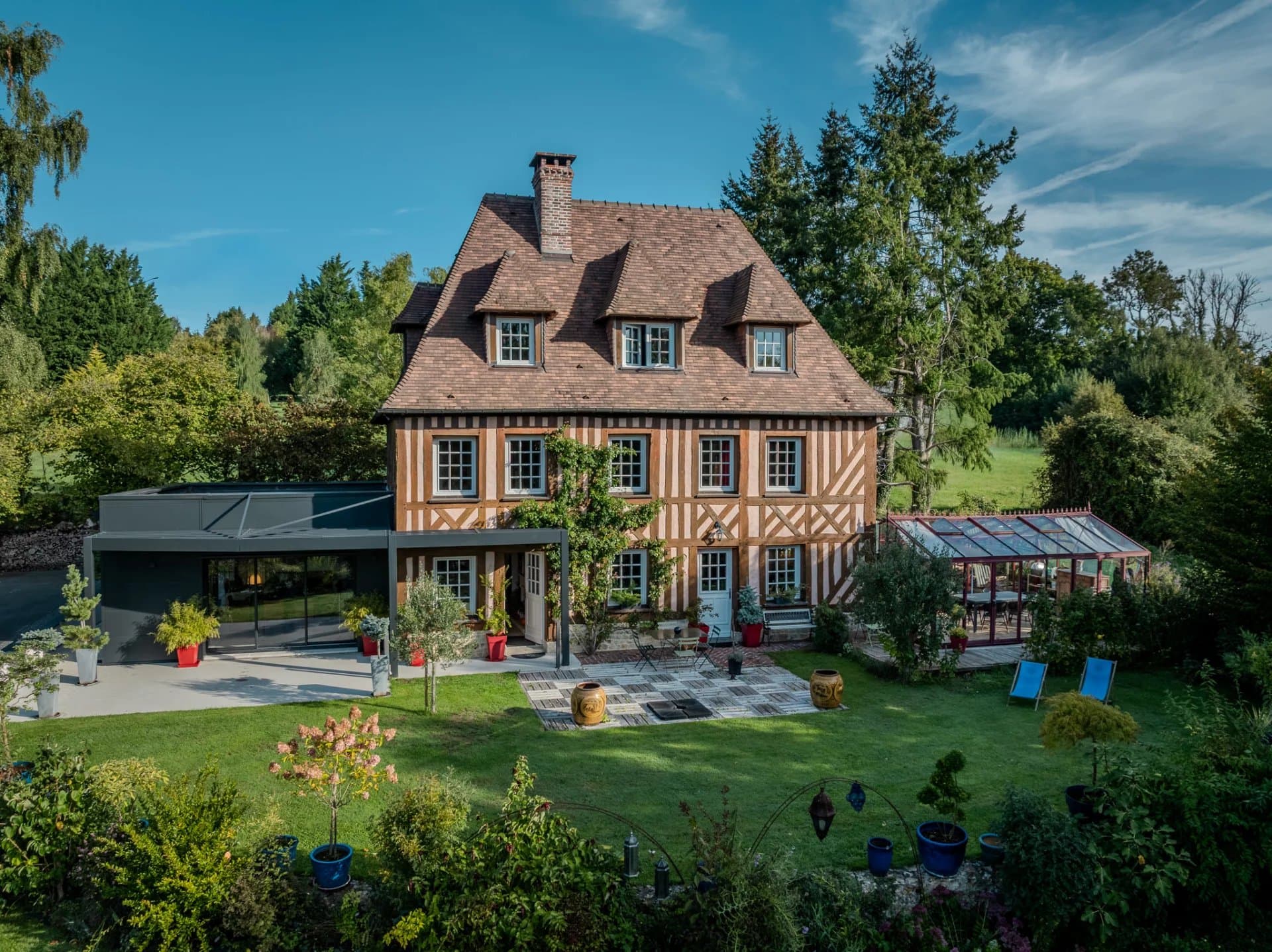 PAYS D'AUGE - MANOIR AVEC DEPENDANCE - Photo 1