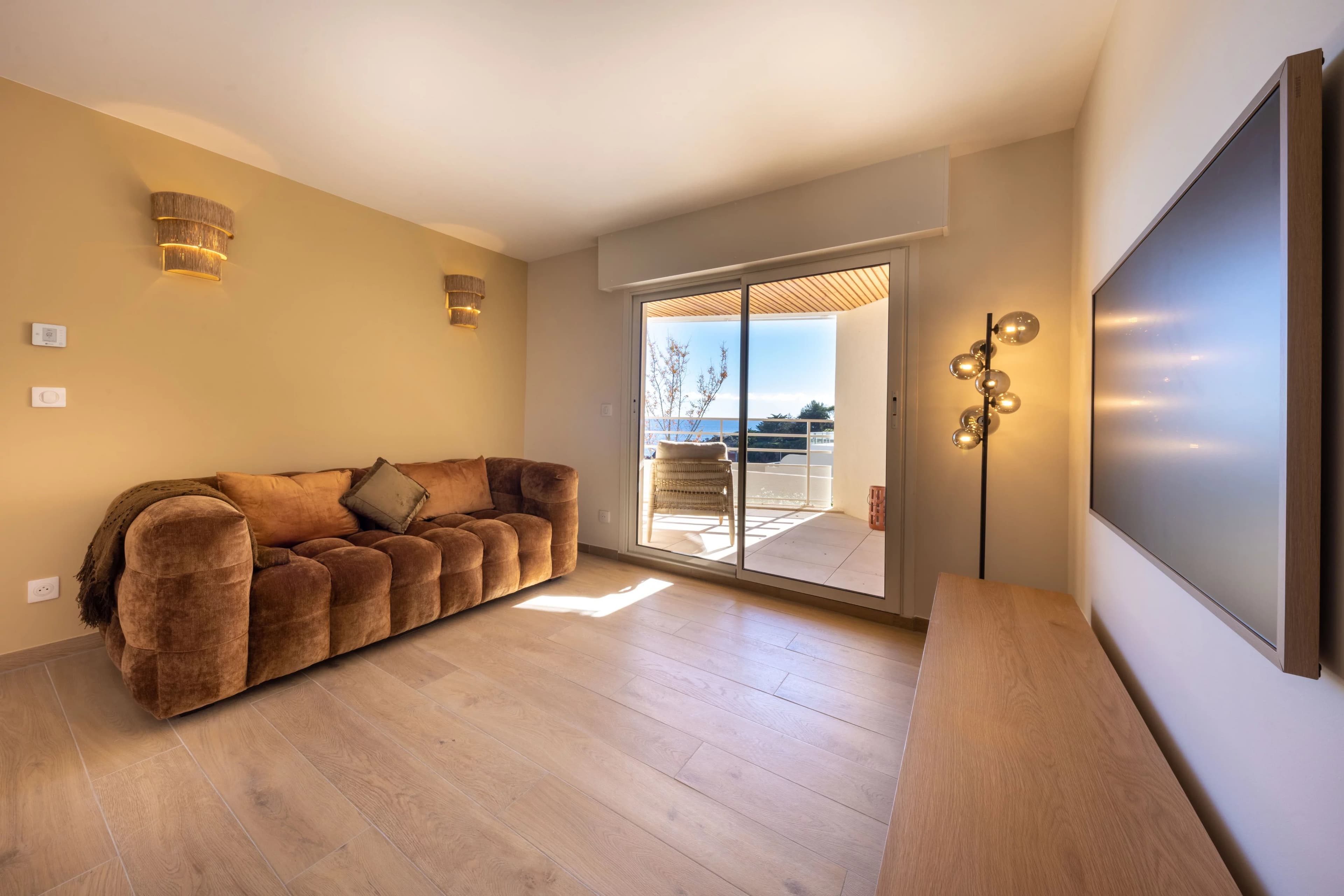 VUE MER PANORAMIQUE : Duplex d’exception de 60 m² pieds dans l’eau avec jardin privatif de 36 m² - Photo 10