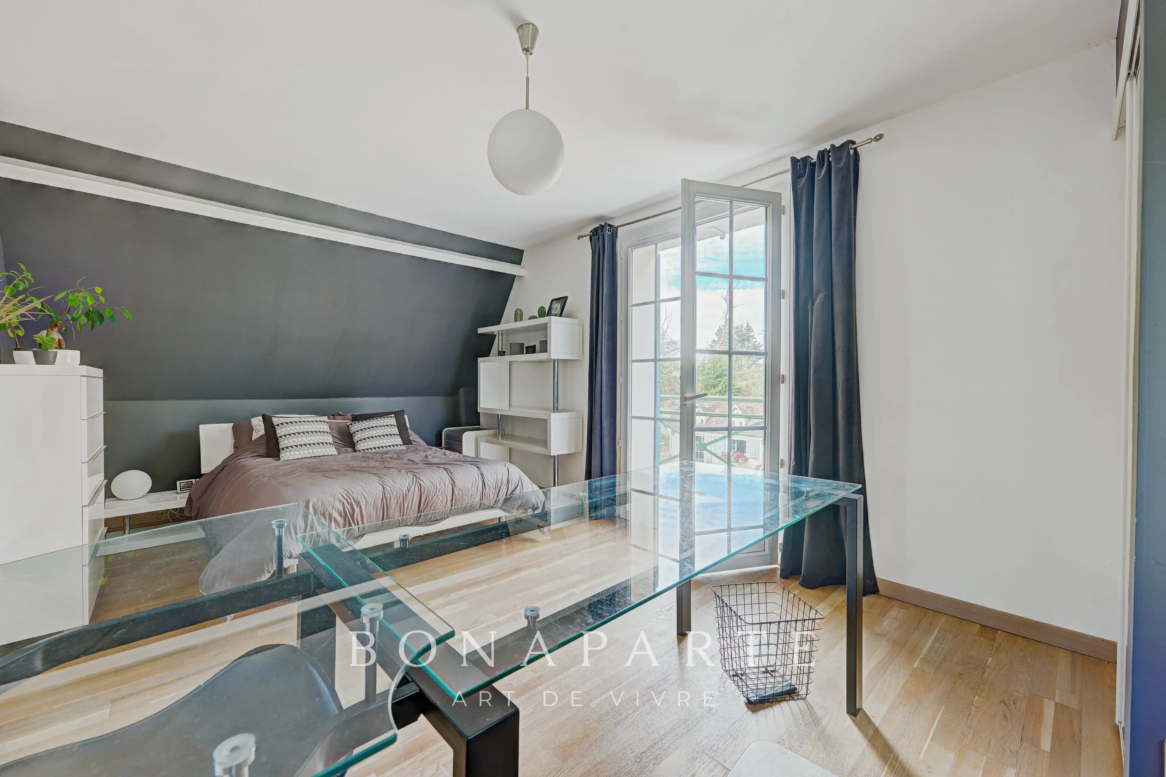 JOUARS-PONTCHARTRAIN – MAISON FAMILIALE – 191 M² HABITABLES – 222 M² AU SOL – 5 CHAMBRES - Photo 14