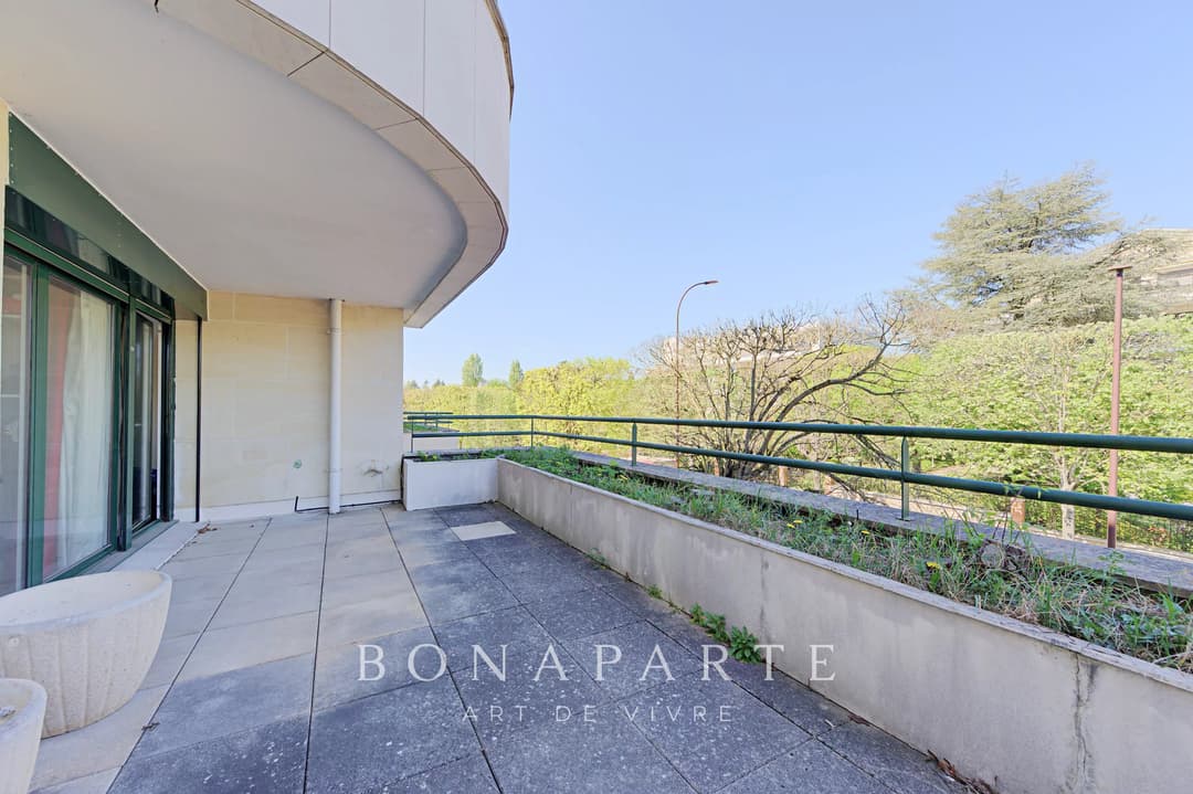 SAINT-CLOUD – CŒUR DE VILLE, ENTRE MARCHÉ ET PARC - Photo 14