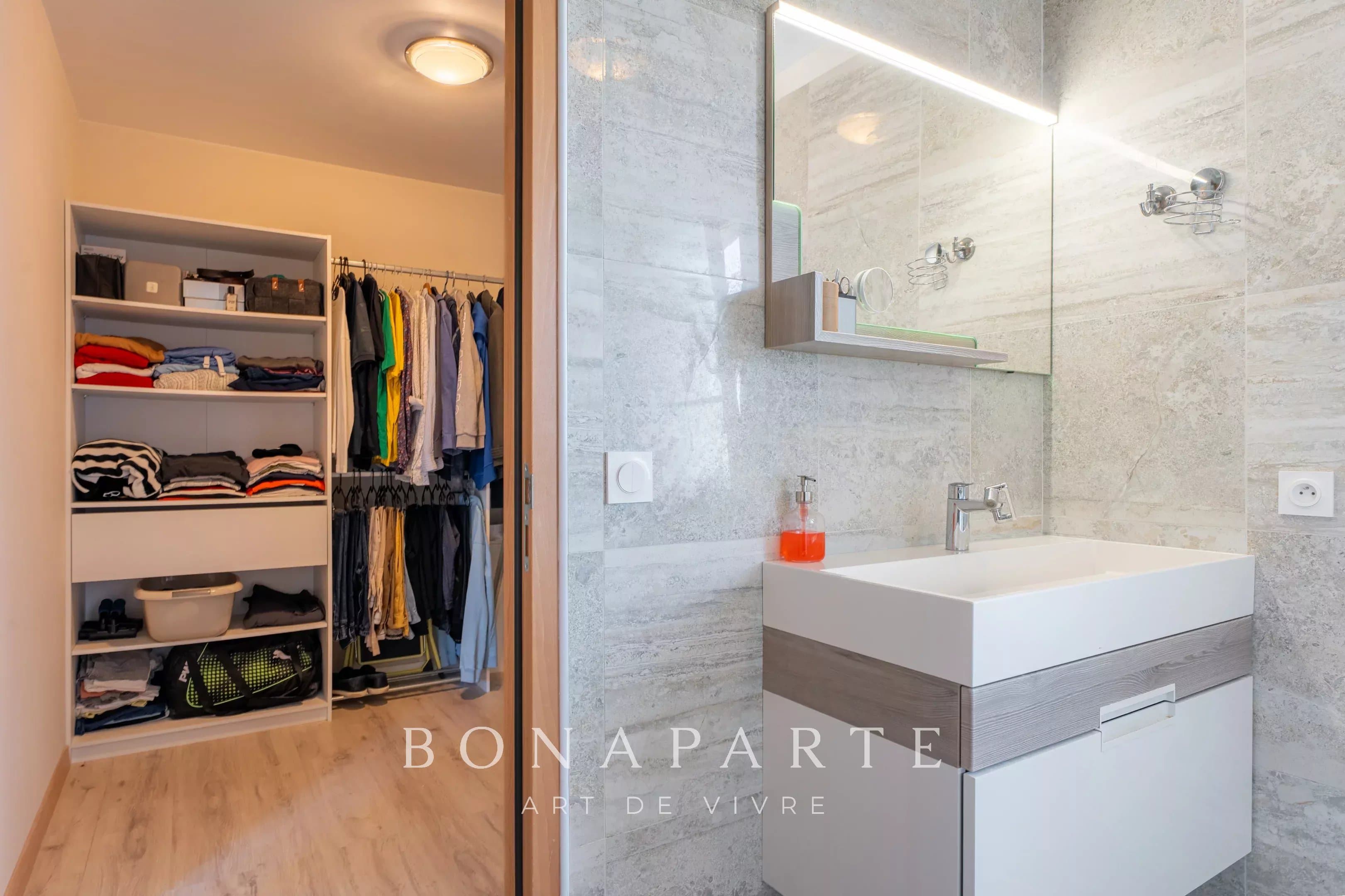 CESSY - MAISON P6 DE 240 M² - VUE PANORAMIQUE ALPES ET MONT-BLANC - Photo 9