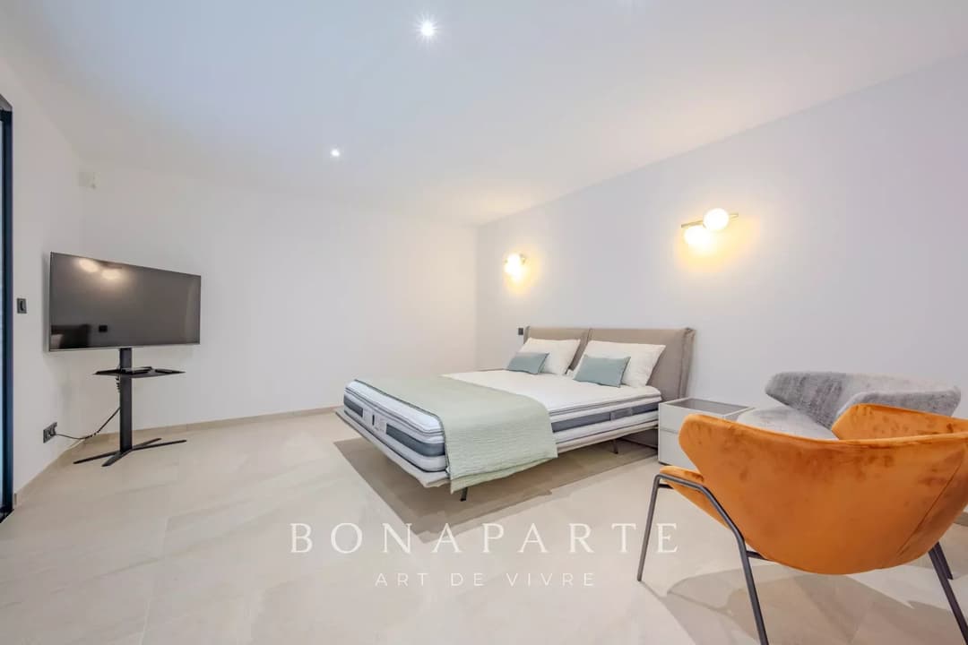 EXCLUSIVITE : Magnifique "villa appartement" en duplex avec très belle vue mer - Photo 24