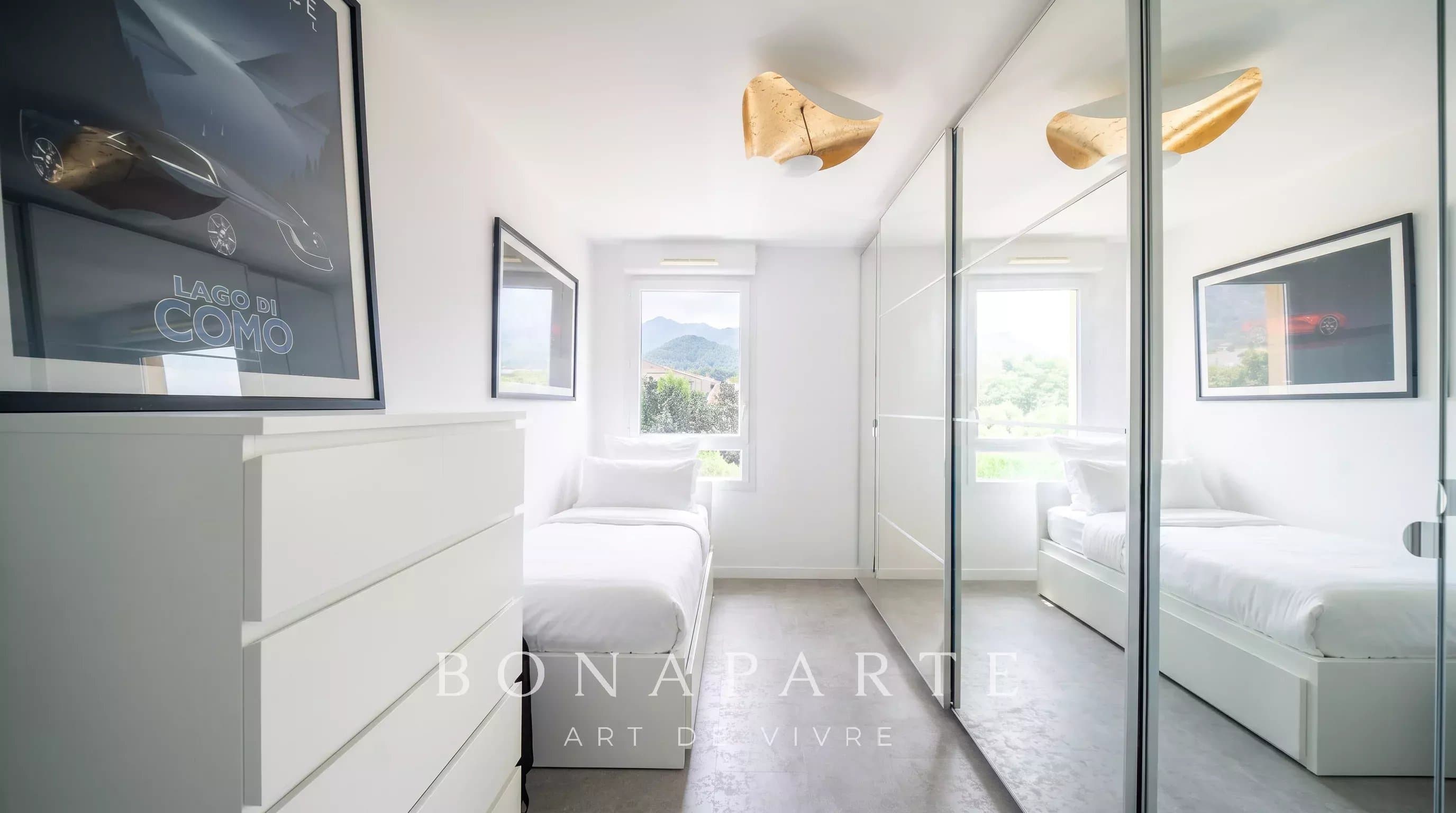 DUPLEX D'EXCEPTION AVEC ROOFTOP PANORAMIQUE – ENTRE MER ET CALANQUES - Photo 12