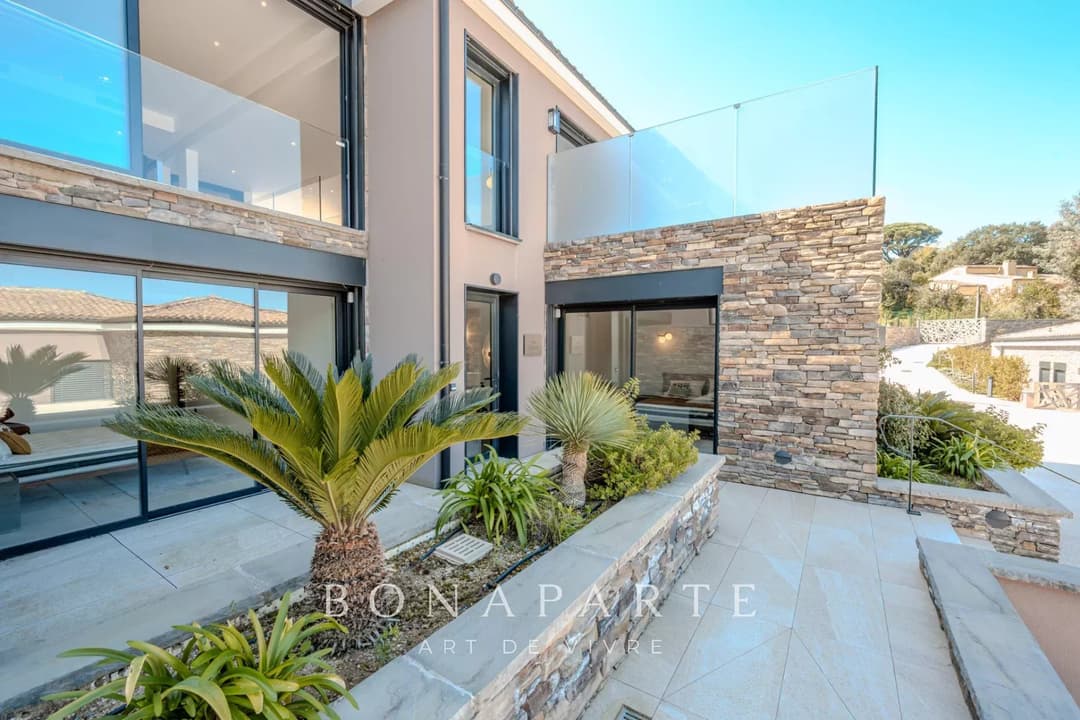 EXCLUSIVITE : Magnifique "villa appartement" en duplex avec magnifique vue mer - Photo 21