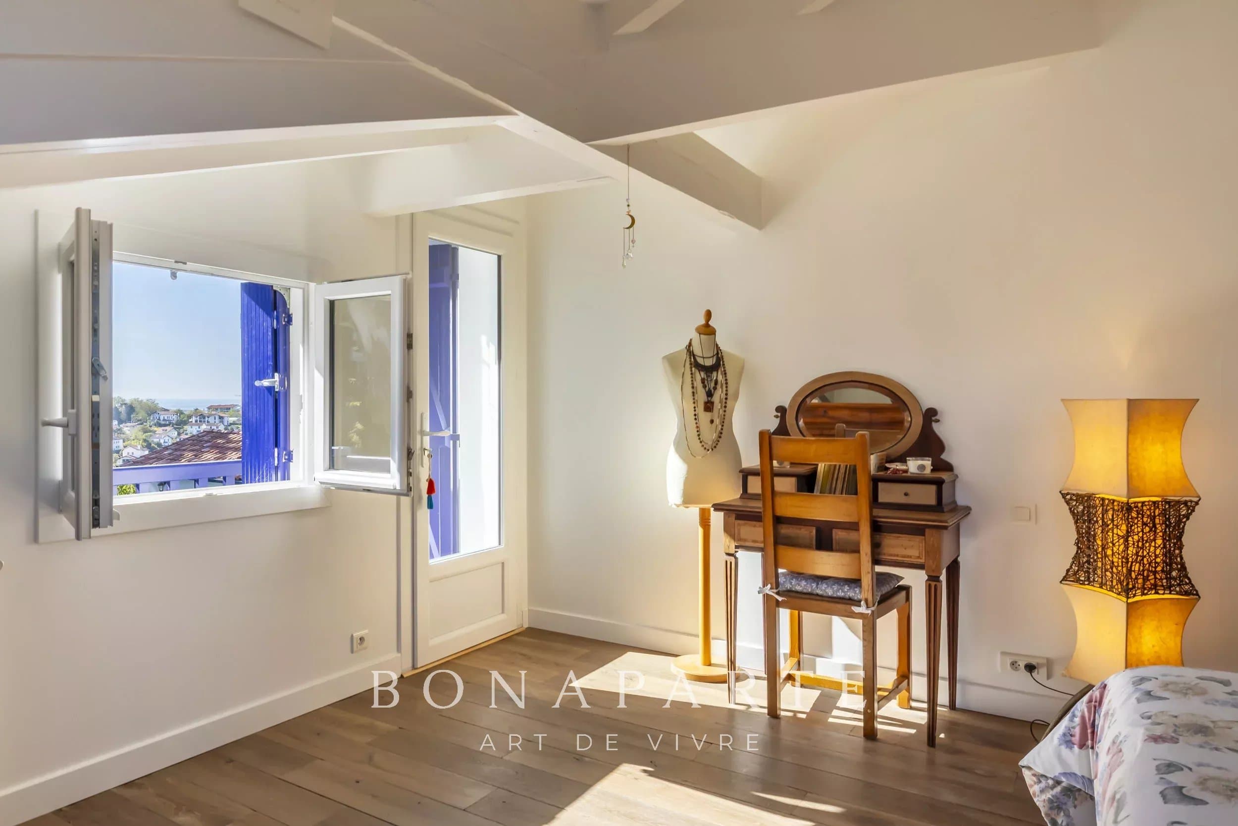 SAINT-JEAN-DE-LUZ - PROPRIETE AVEC PISCINE ET ANNEXE - Photo 10