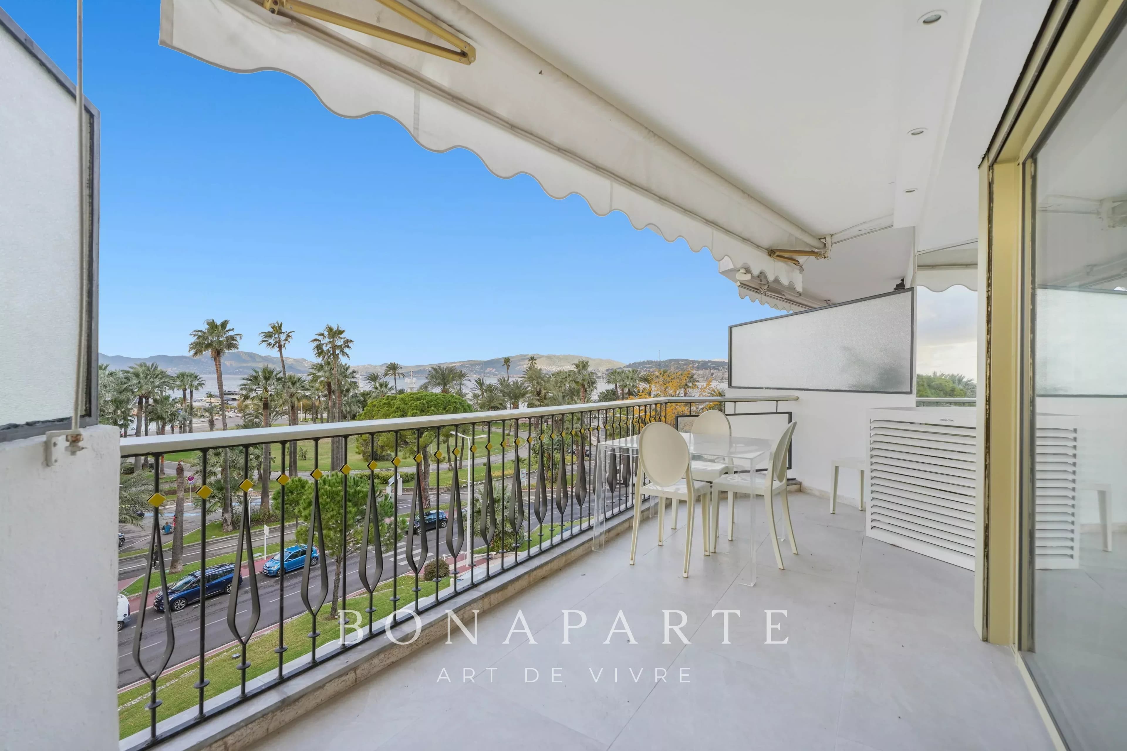CANNES / CROISETTE - MAGNIFIQUE T4 - ENTIEREMENT RENOVE - Photo 2