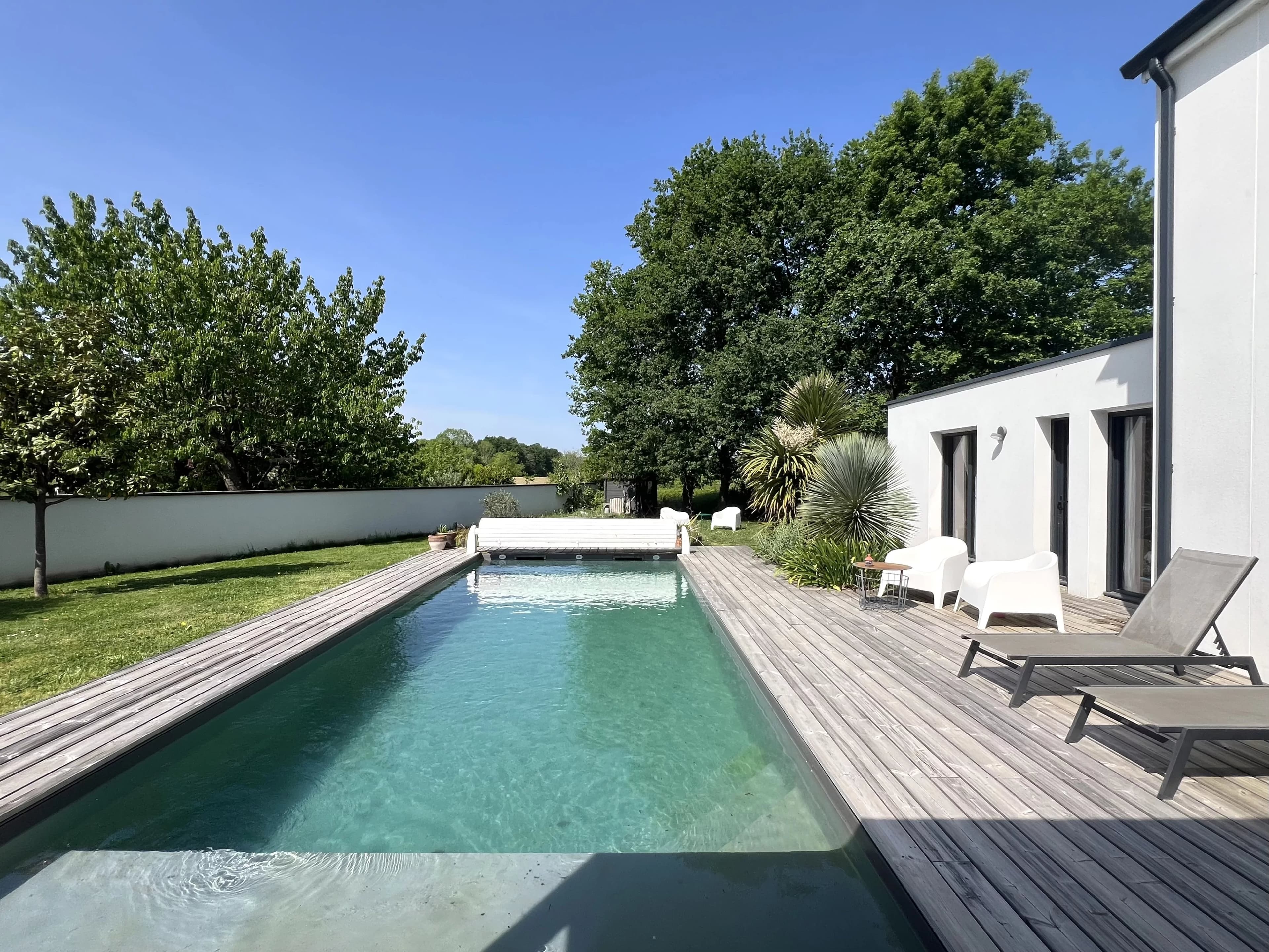 VILLA CONTEMPORAINE 2020 – 5 CHAMBRES – PISCINE CHAUFFÉE AU SEL – COTEAUX LIMITE BIZANOS – DPE A - Photo 3